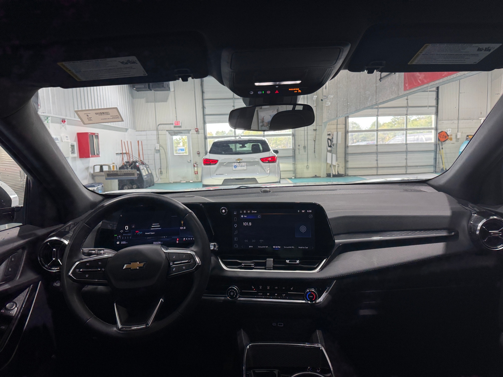 Thumbnail: 2025 Chevrolet Equinox - 3