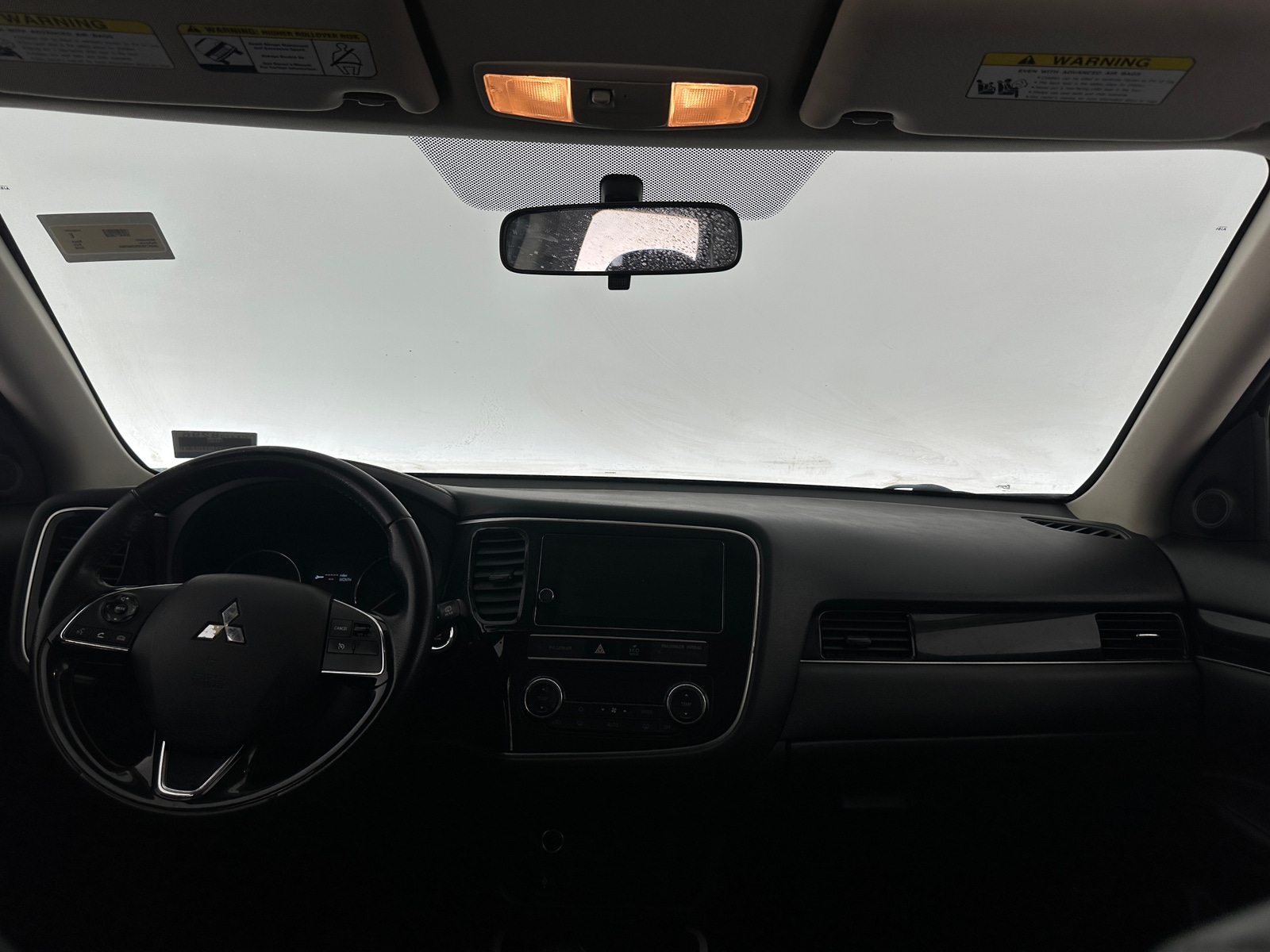 Thumbnail: 2019 Mitsubishi Outlander - 3