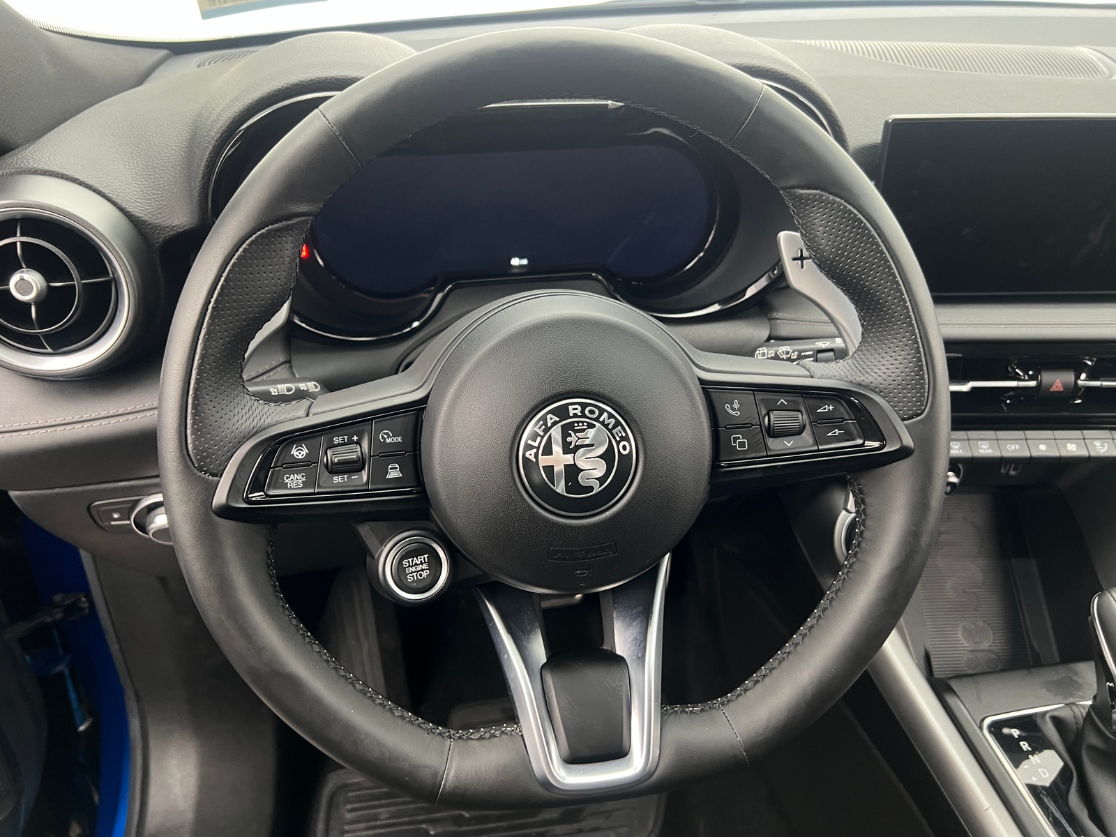 Thumbnail: 2024 Alfa Romeo Tonale - 4
