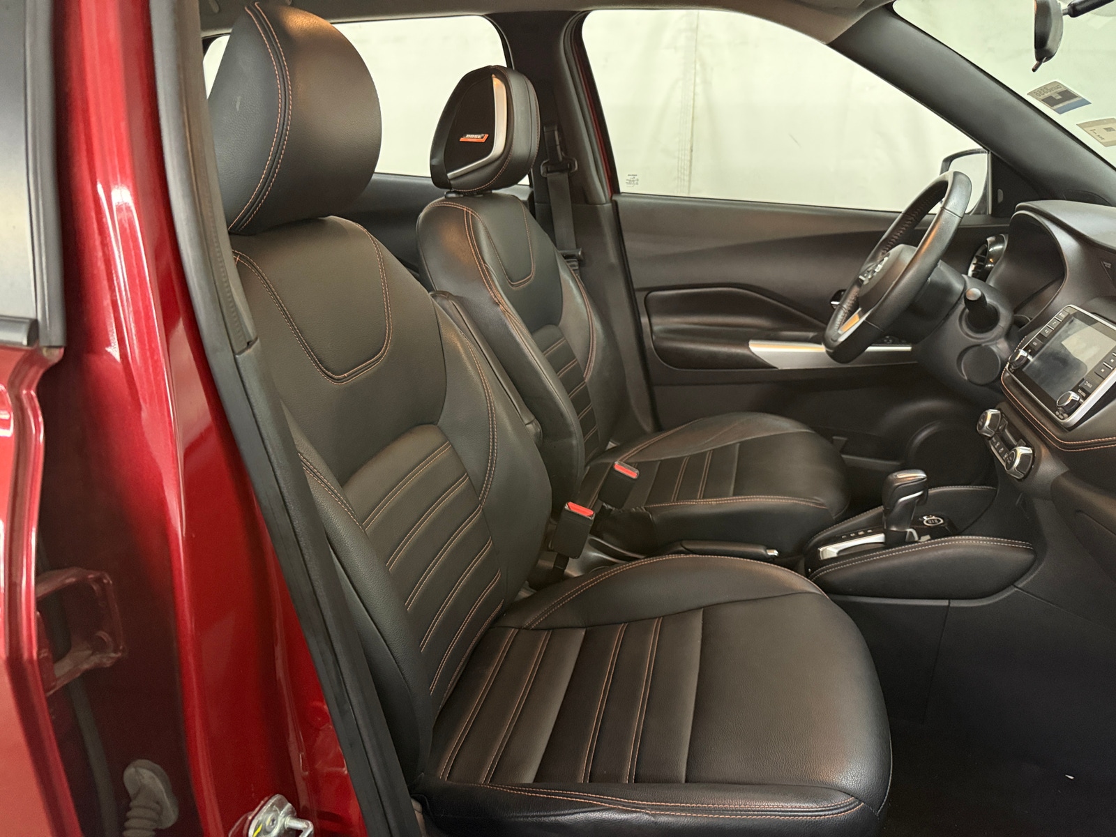 Thumbnail: 2019 Nissan Kicks - 2
