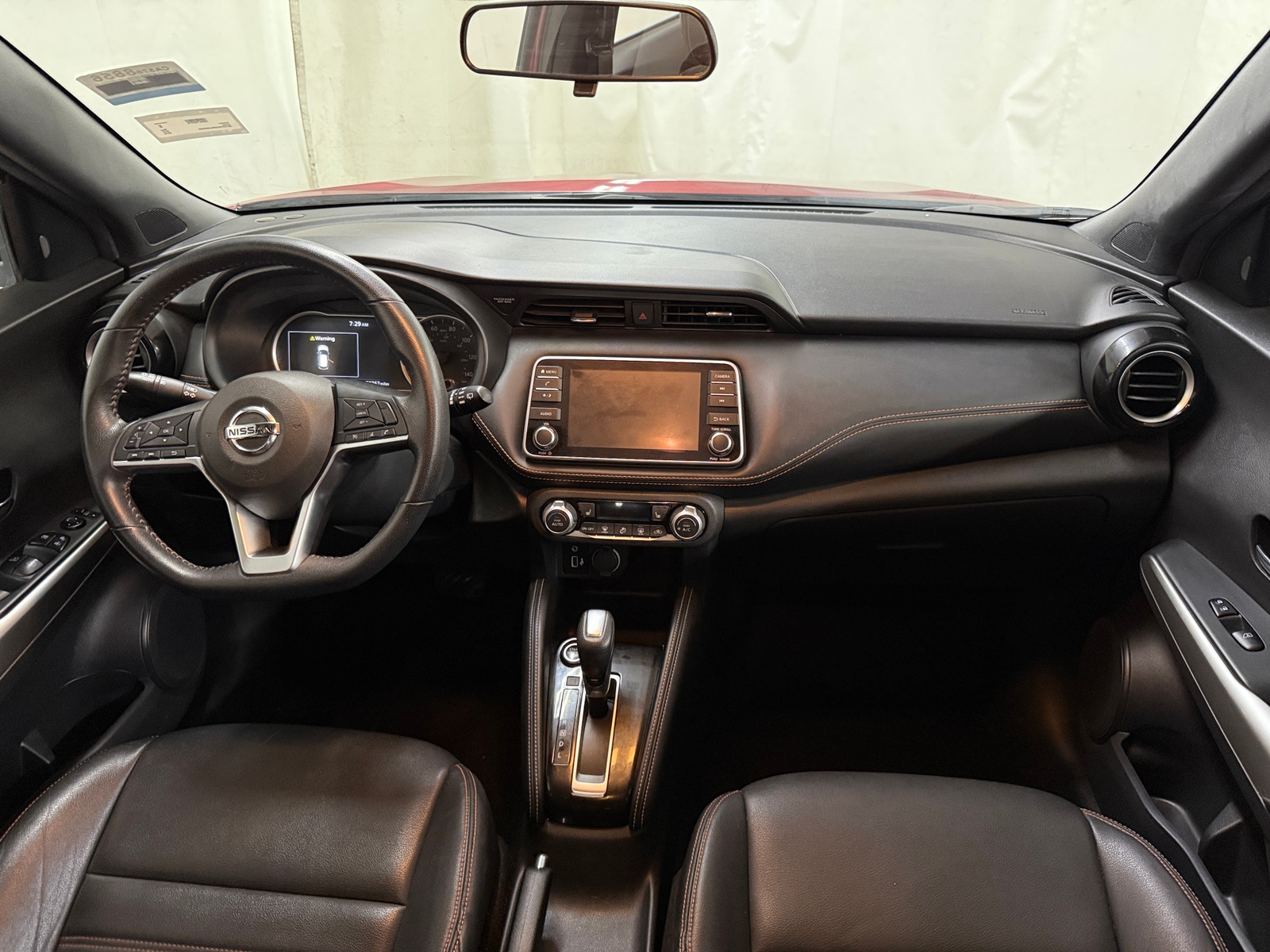 Thumbnail: 2019 Nissan Kicks - 3