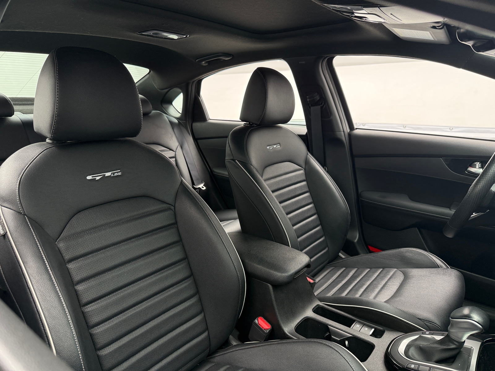 Thumbnail: 2023 Kia Forte - 2