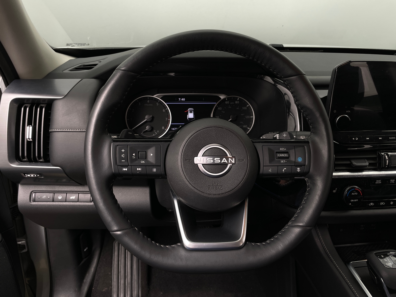 Thumbnail: 2023 Nissan Pathfinder - 4
