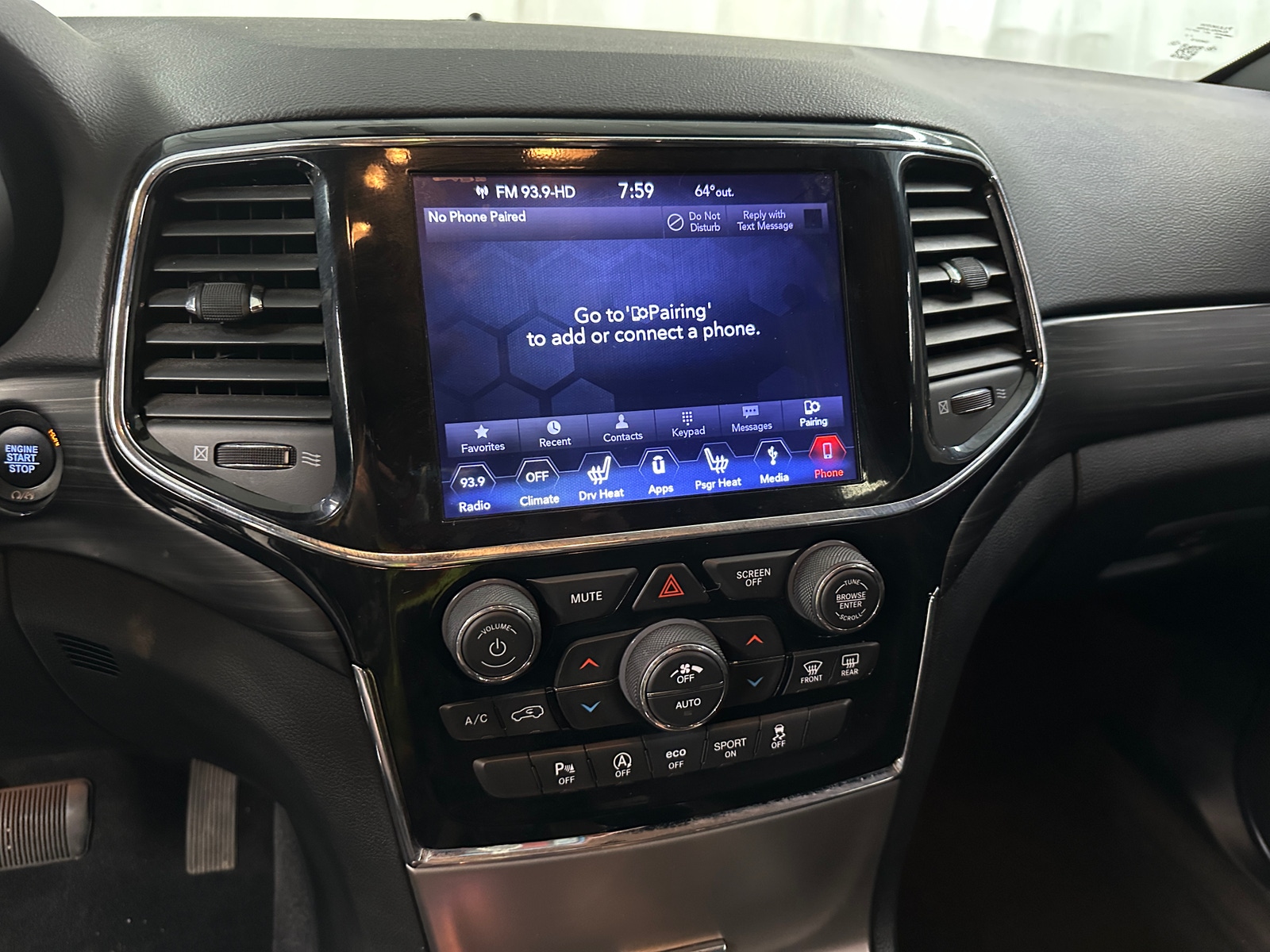 Thumbnail: 2019 Jeep Grand Cherokee - 4