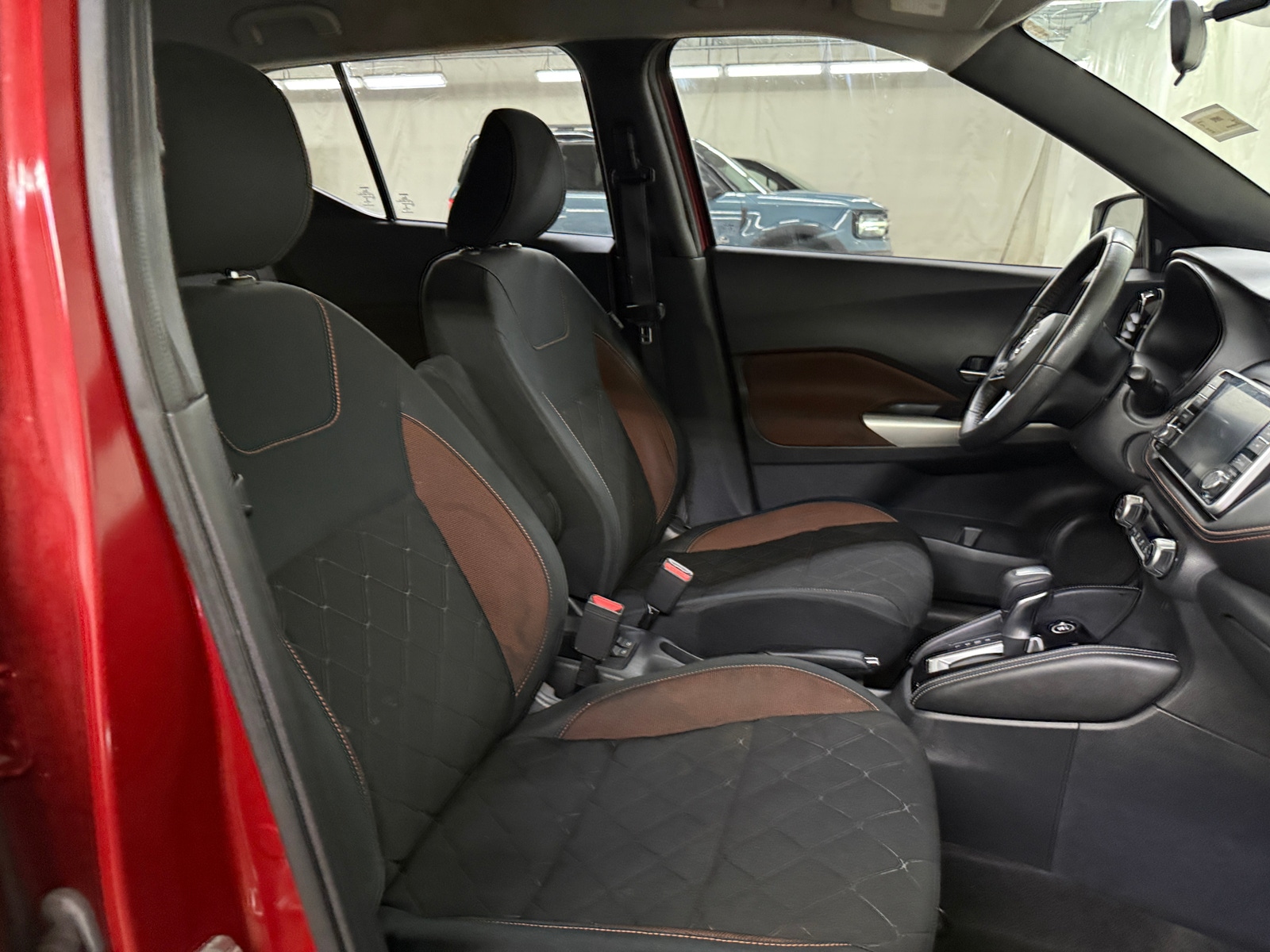 Thumbnail: 2019 Nissan Kicks - 2
