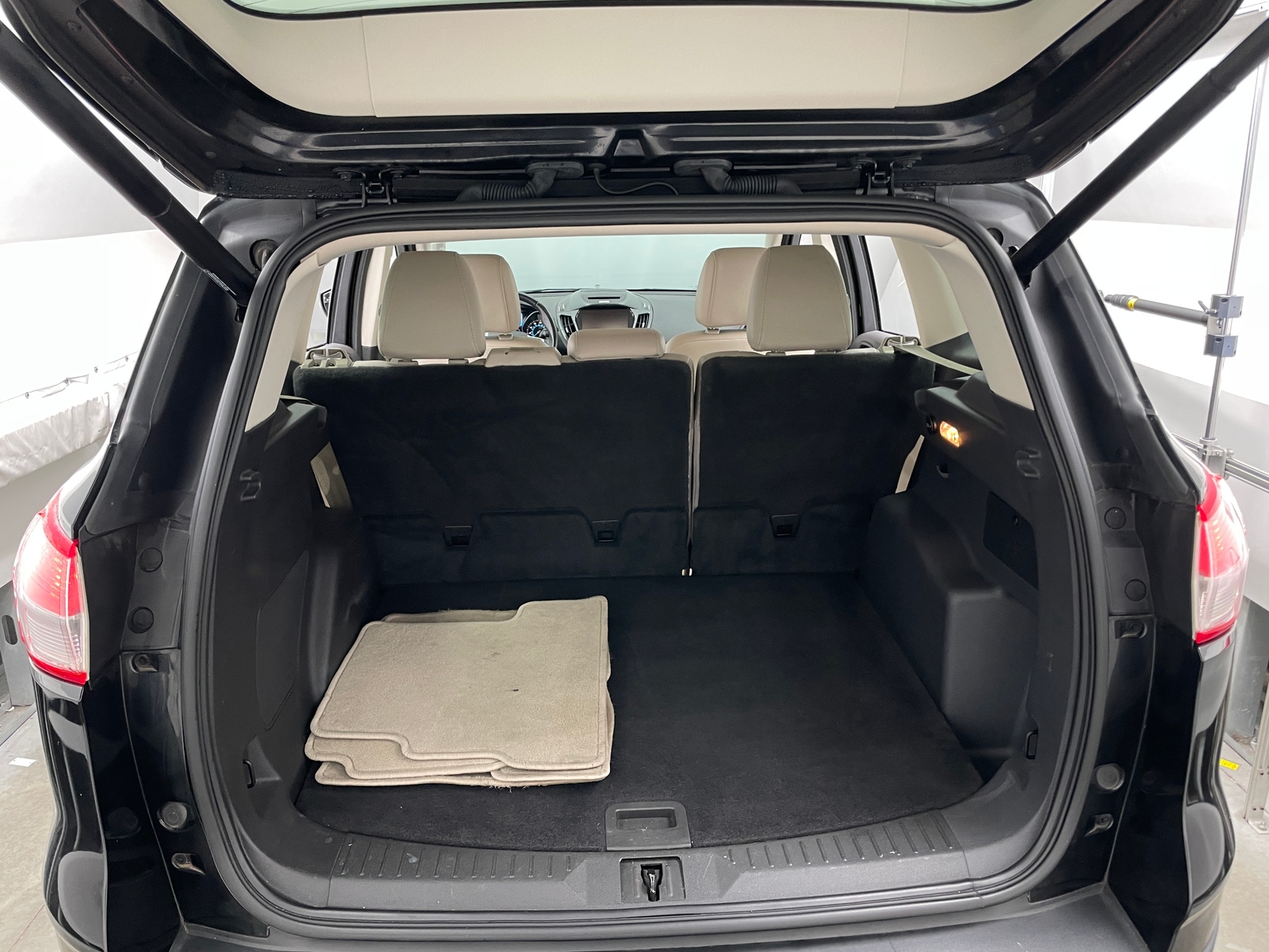 Thumbnail: 2015 Ford Escape - 6