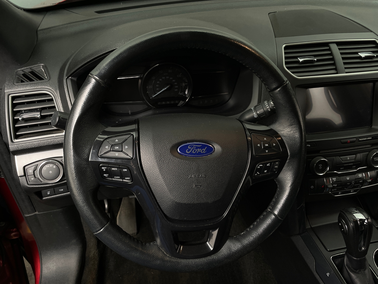 Thumbnail: 2018 Ford Explorer - 5