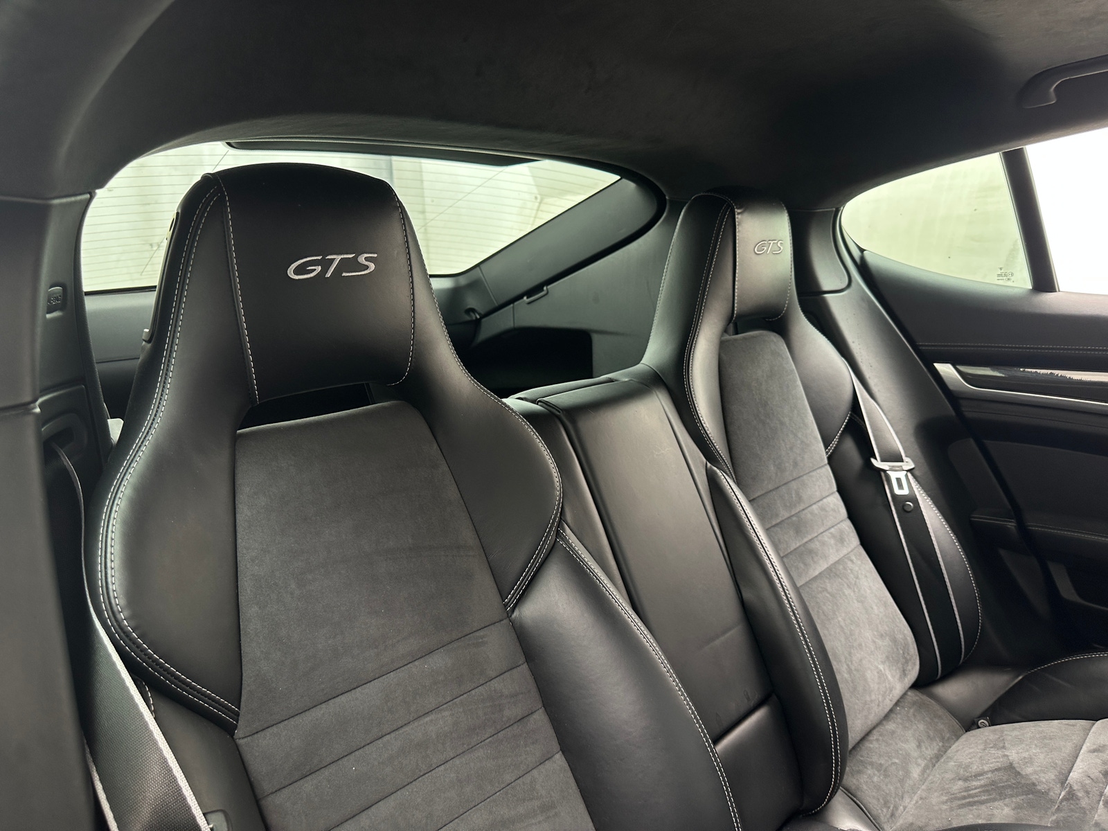 Thumbnail: 2016 Porsche Panamera - 5