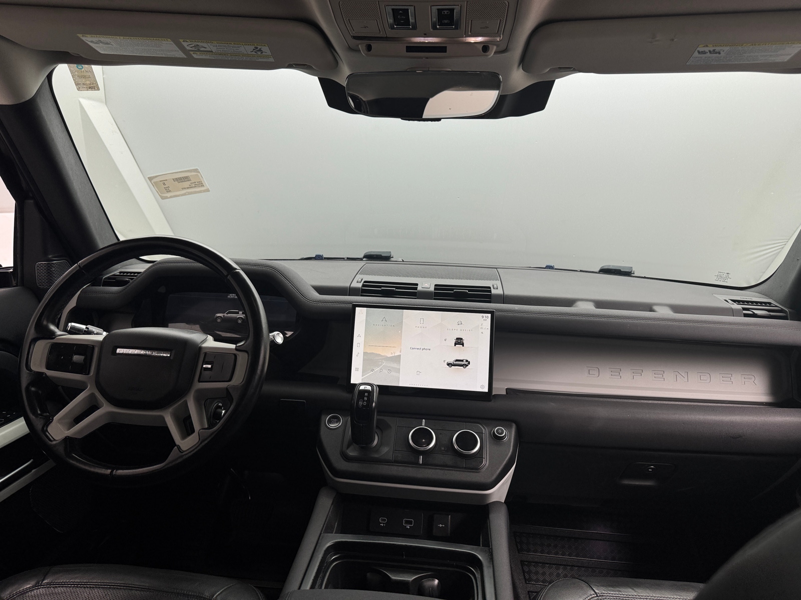 Thumbnail: 2022 Land Rover Defender - 2