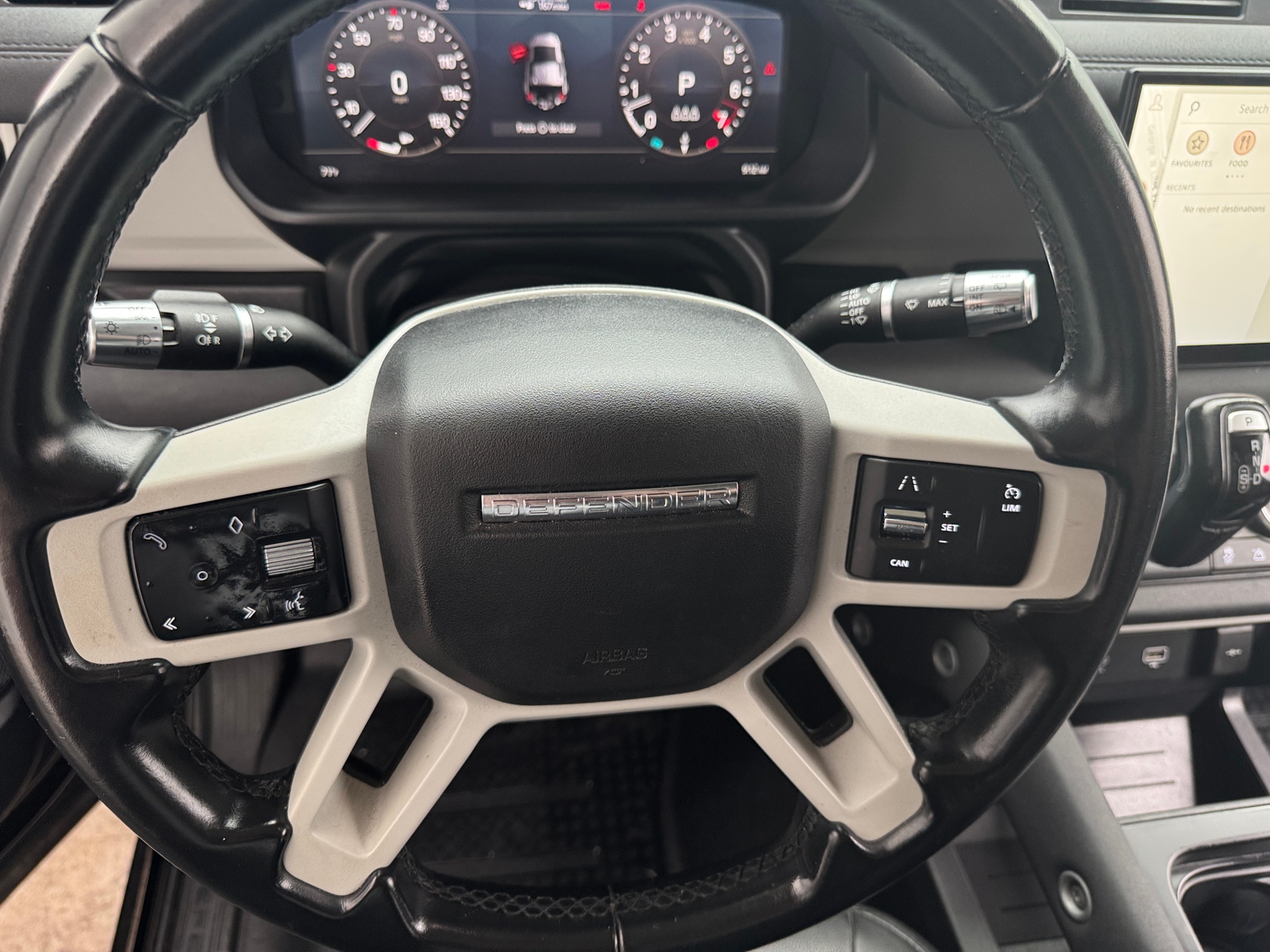 Thumbnail: 2022 Land Rover Defender - 4
