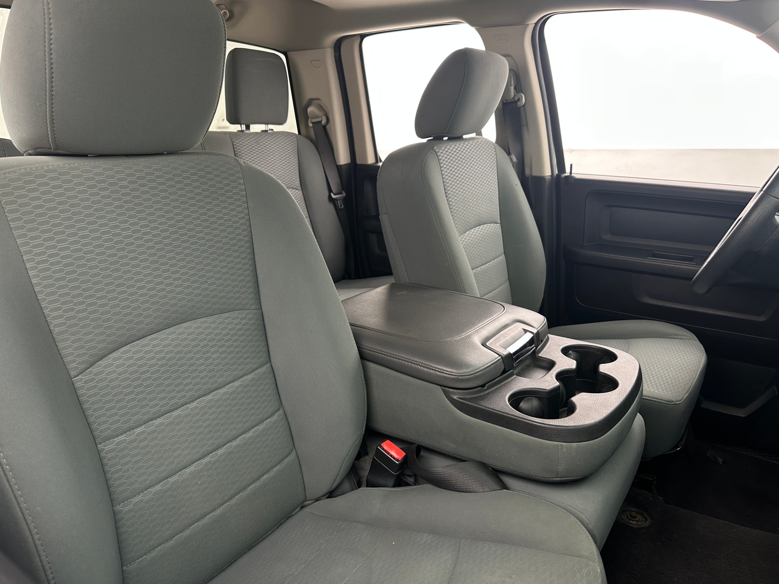Thumbnail: 2019 RAM 1500 Classic - 2