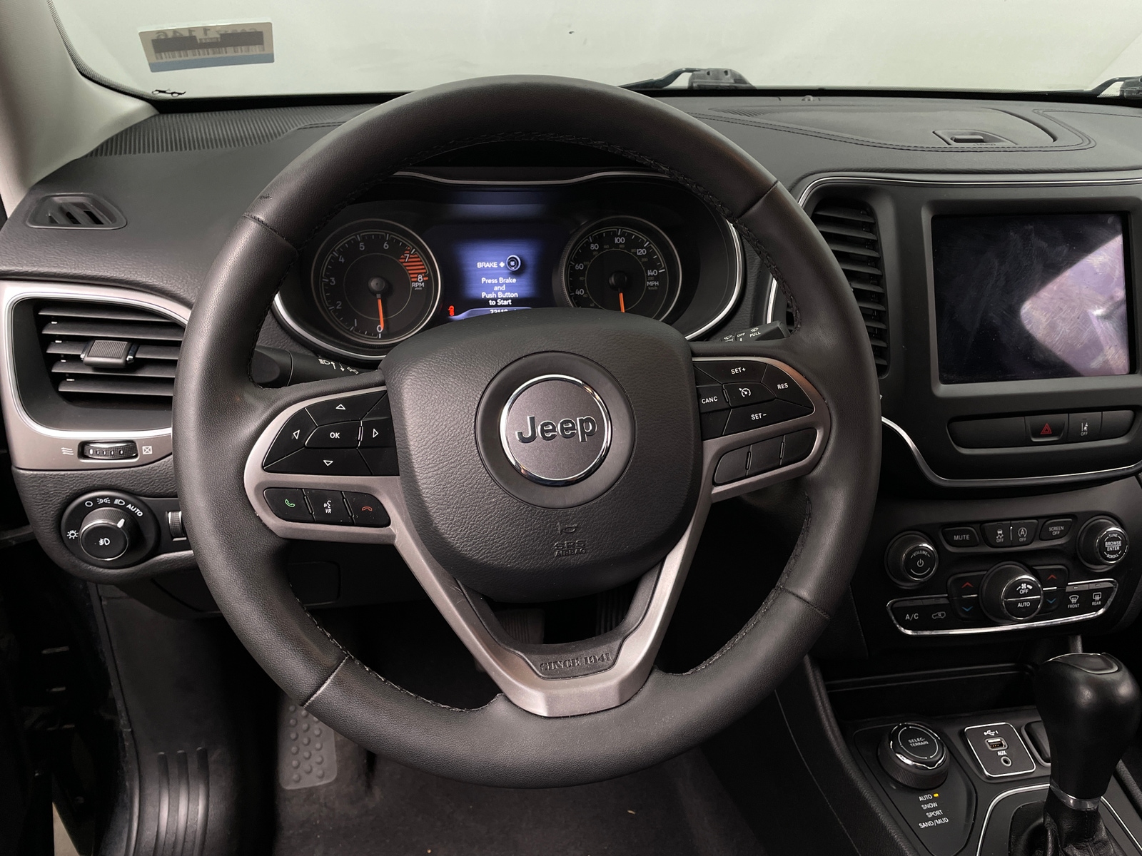 Thumbnail: 2022 Jeep Cherokee - 4