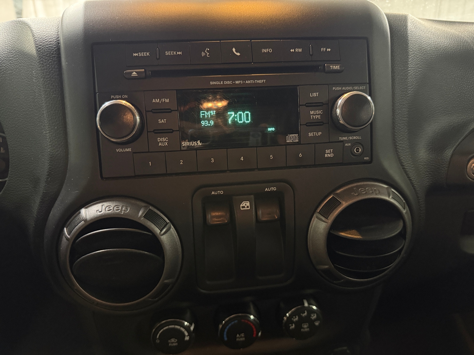 Thumbnail: 2018 Jeep Wrangler - 4