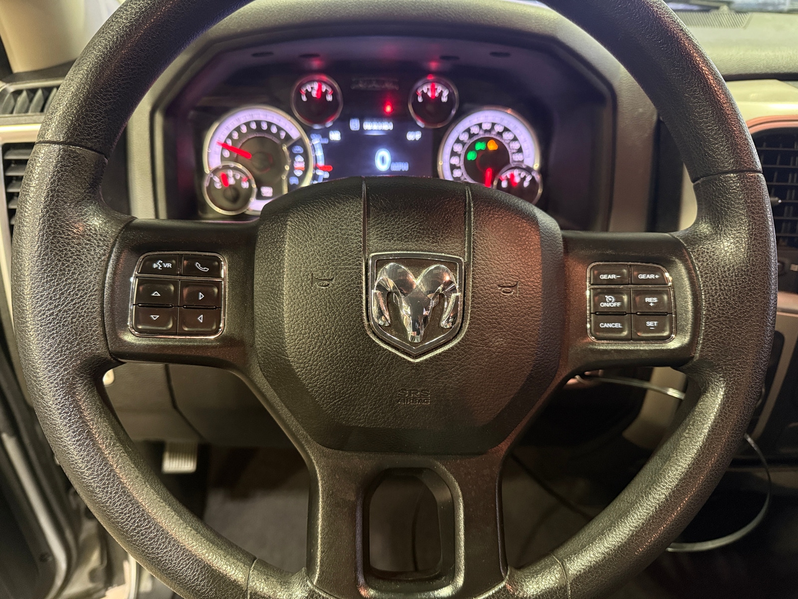 Thumbnail: 2019 RAM 1500 Classic - 5