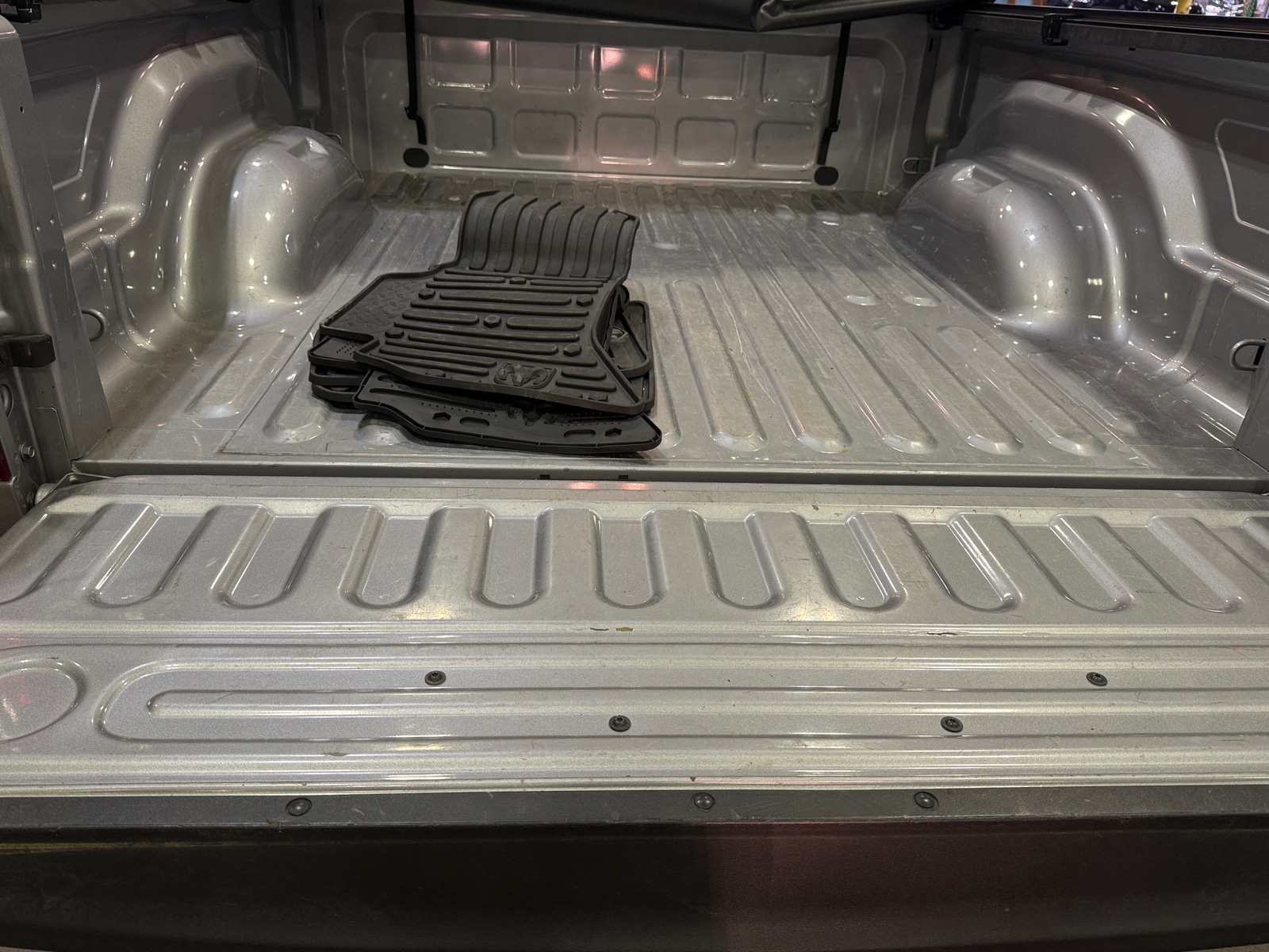 Thumbnail: 2019 RAM 1500 Classic - 7