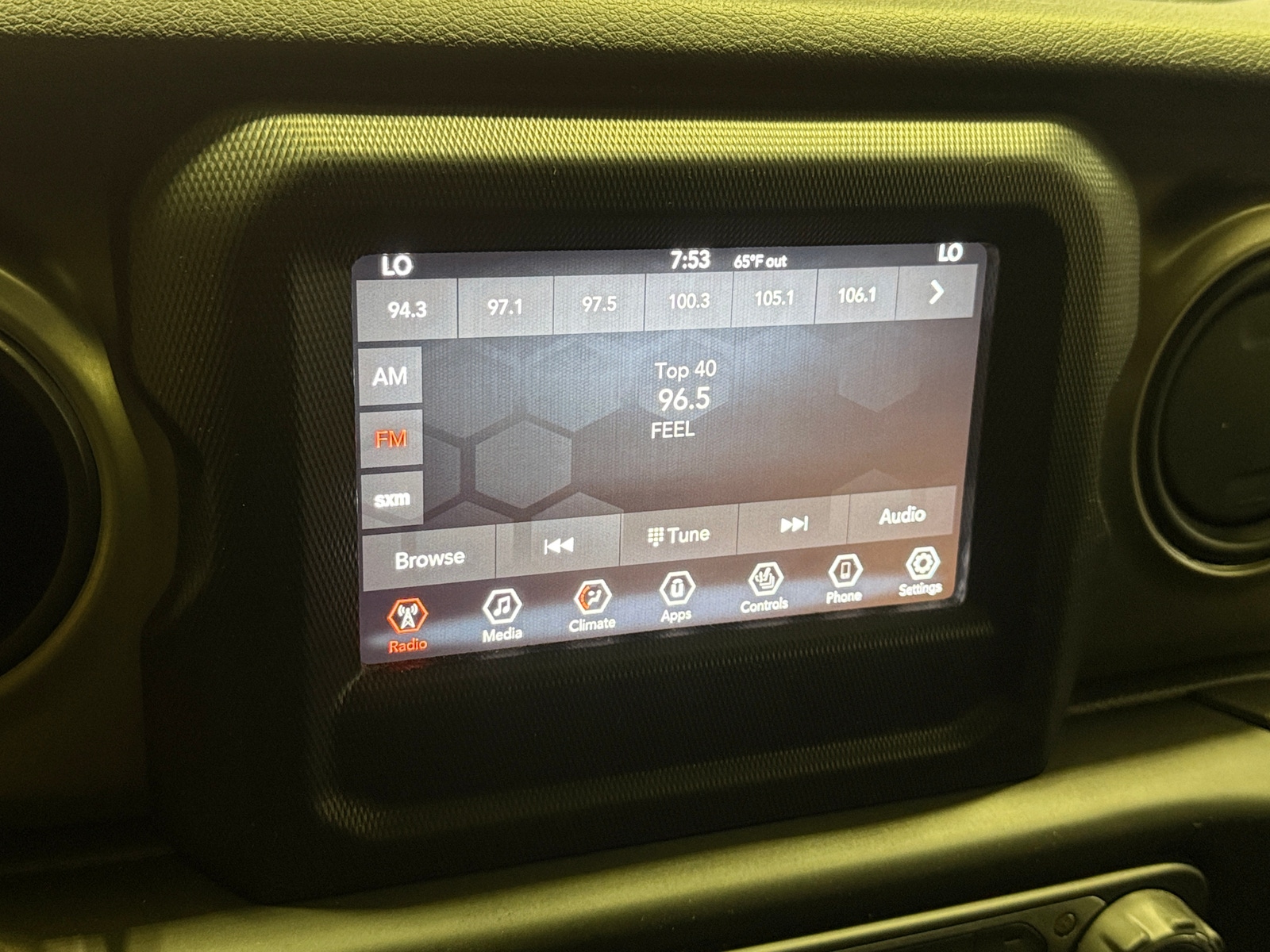 Thumbnail: 2020 Jeep Gladiator - 4