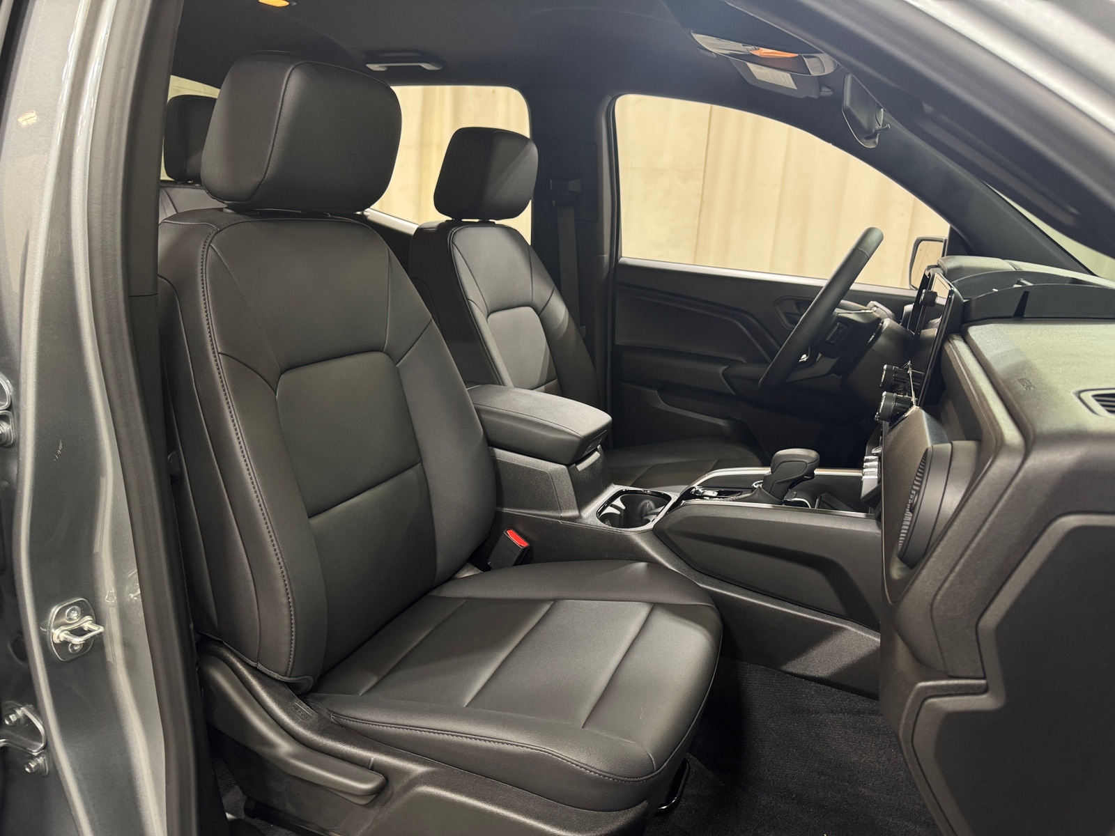 Thumbnail: 2026 Chevrolet Colorado - 2