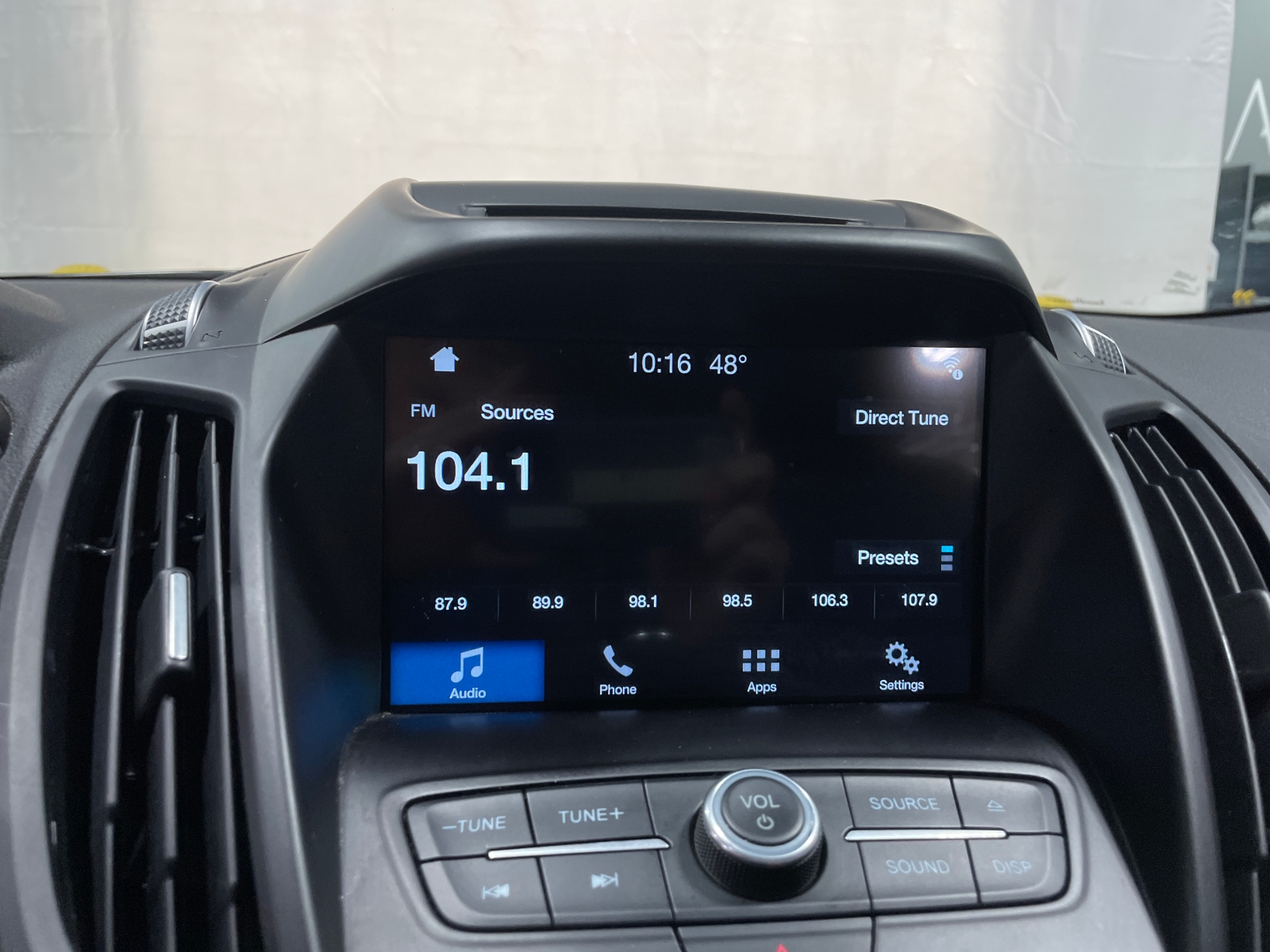 Thumbnail: 2018 Ford Escape - 3