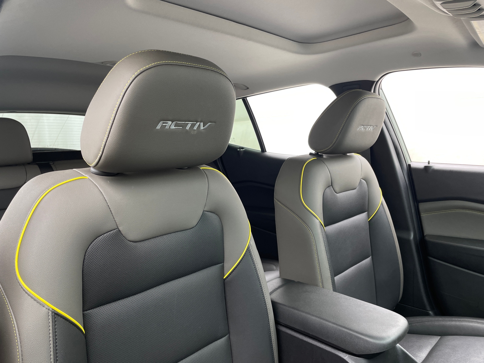 Thumbnail: 2025 Chevrolet Trax - 2