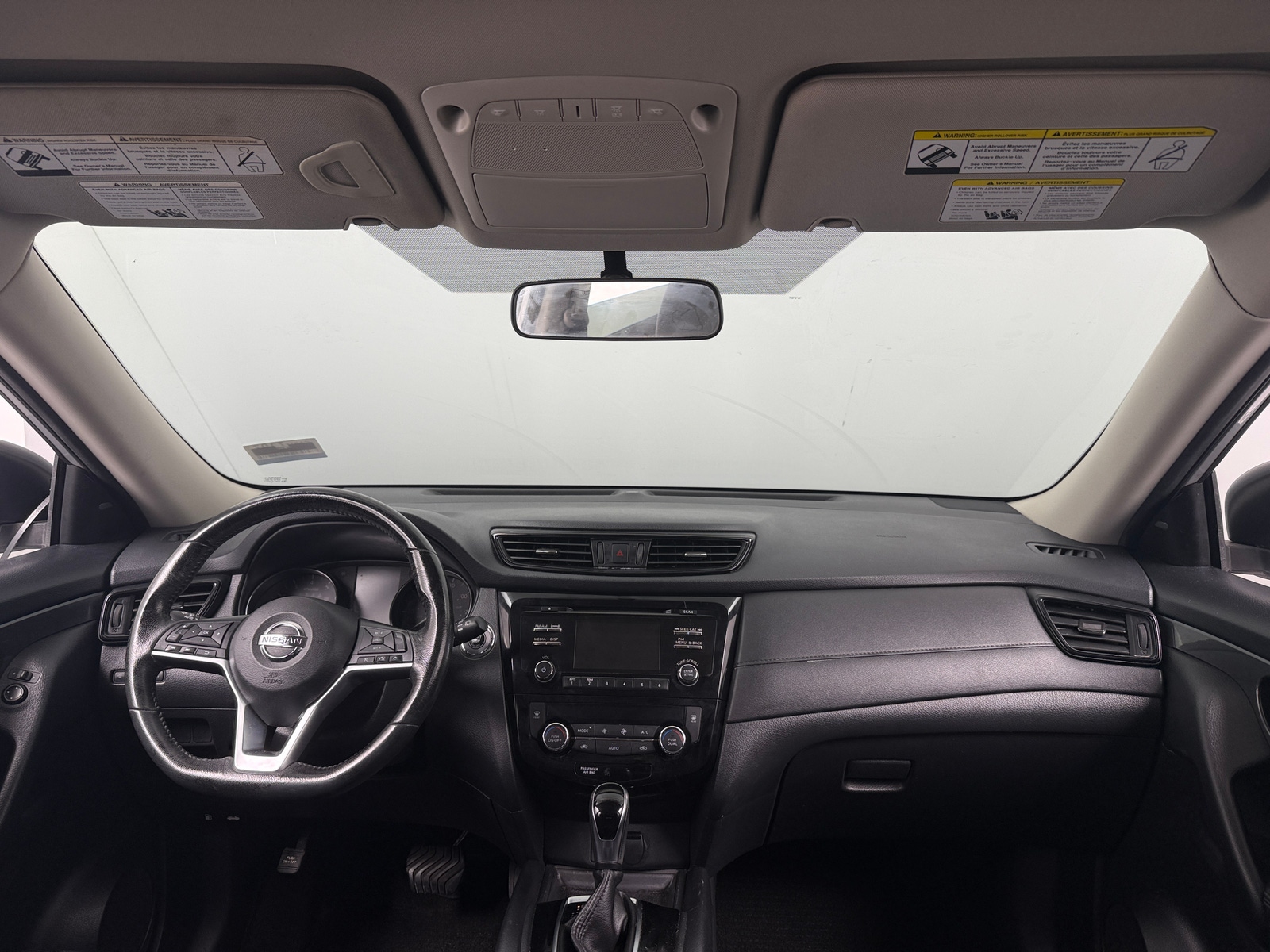Thumbnail: 2017 Nissan Rogue - 3