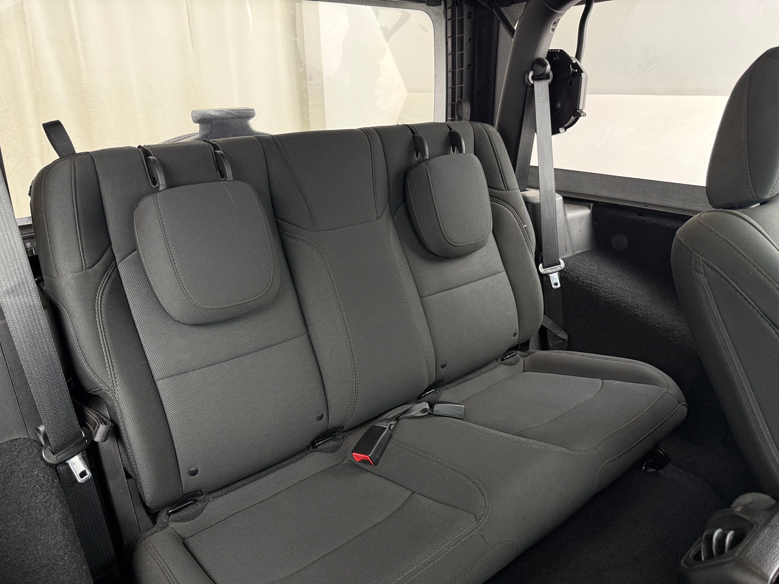 Thumbnail: 2019 Jeep Wrangler - 6