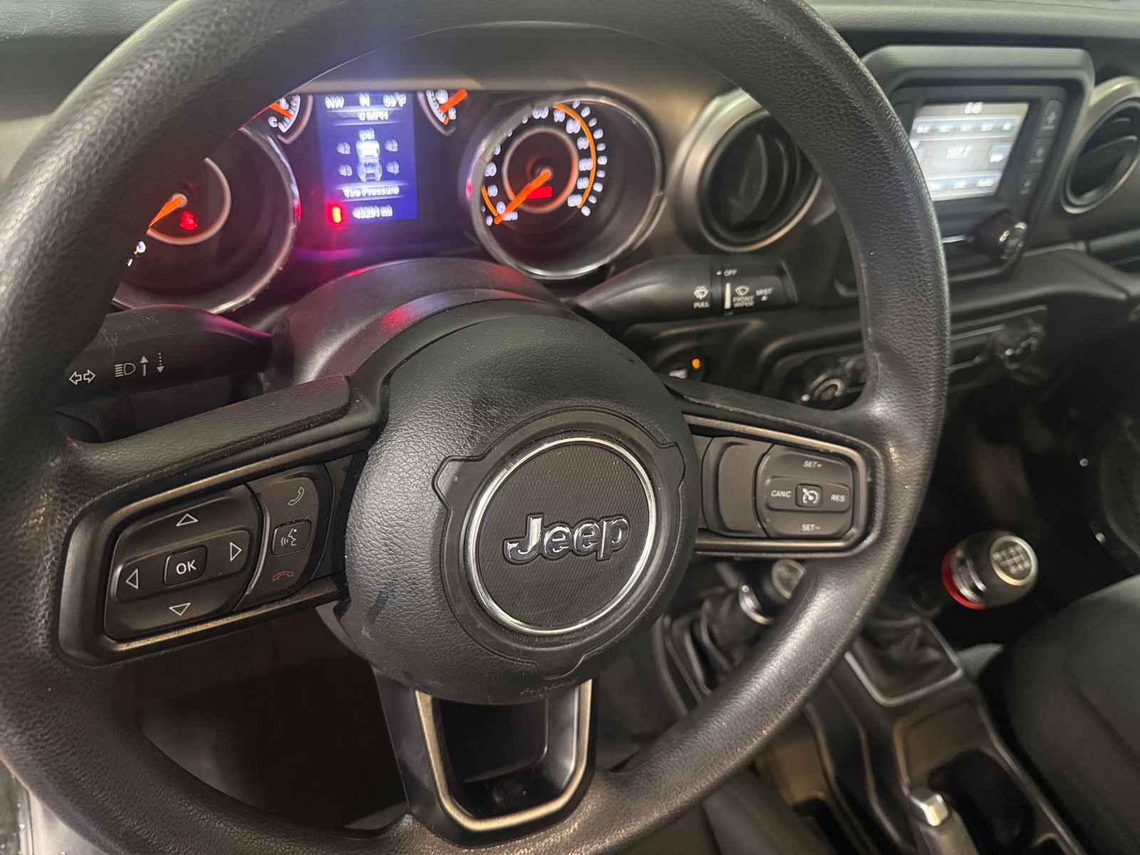 Thumbnail: 2019 Jeep Wrangler - 5
