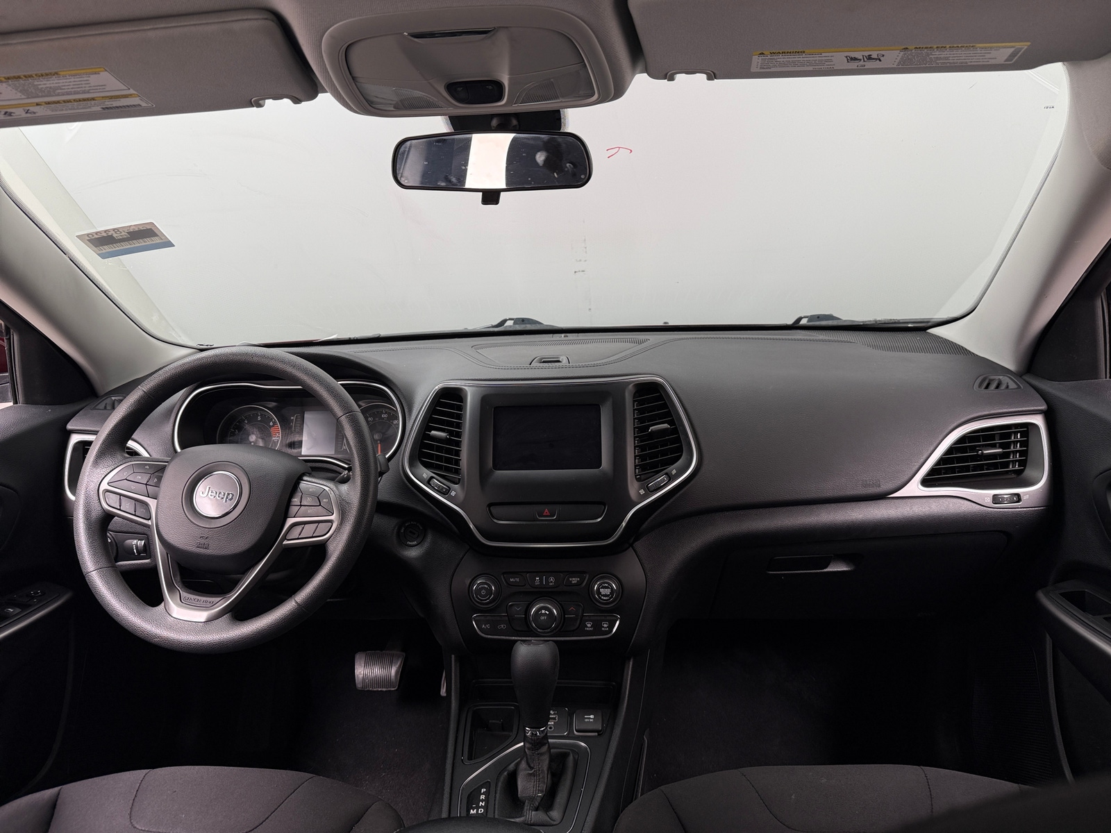 Thumbnail: 2019 Jeep Cherokee - 3
