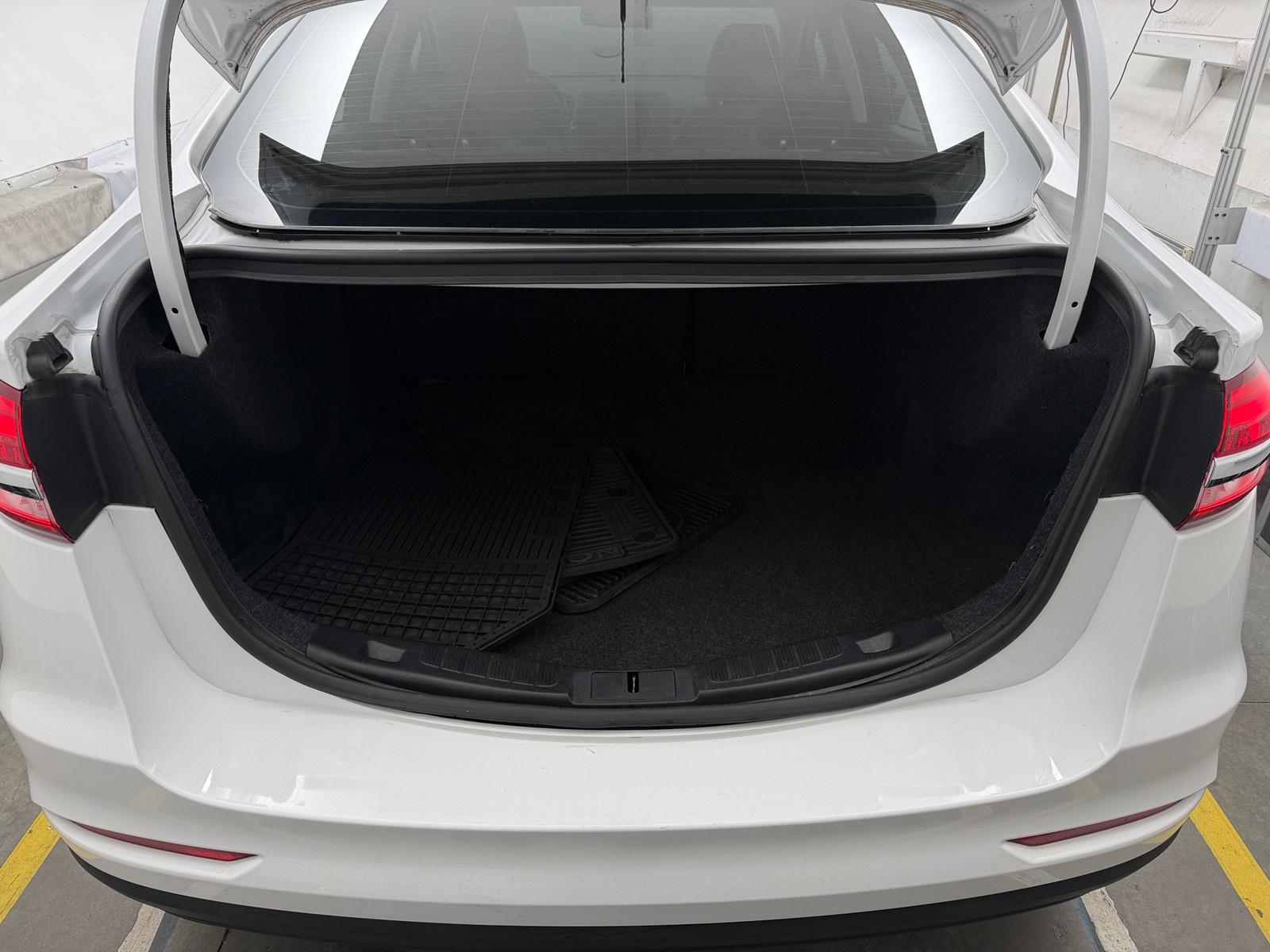 Thumbnail: 2019 Ford Fusion - 7