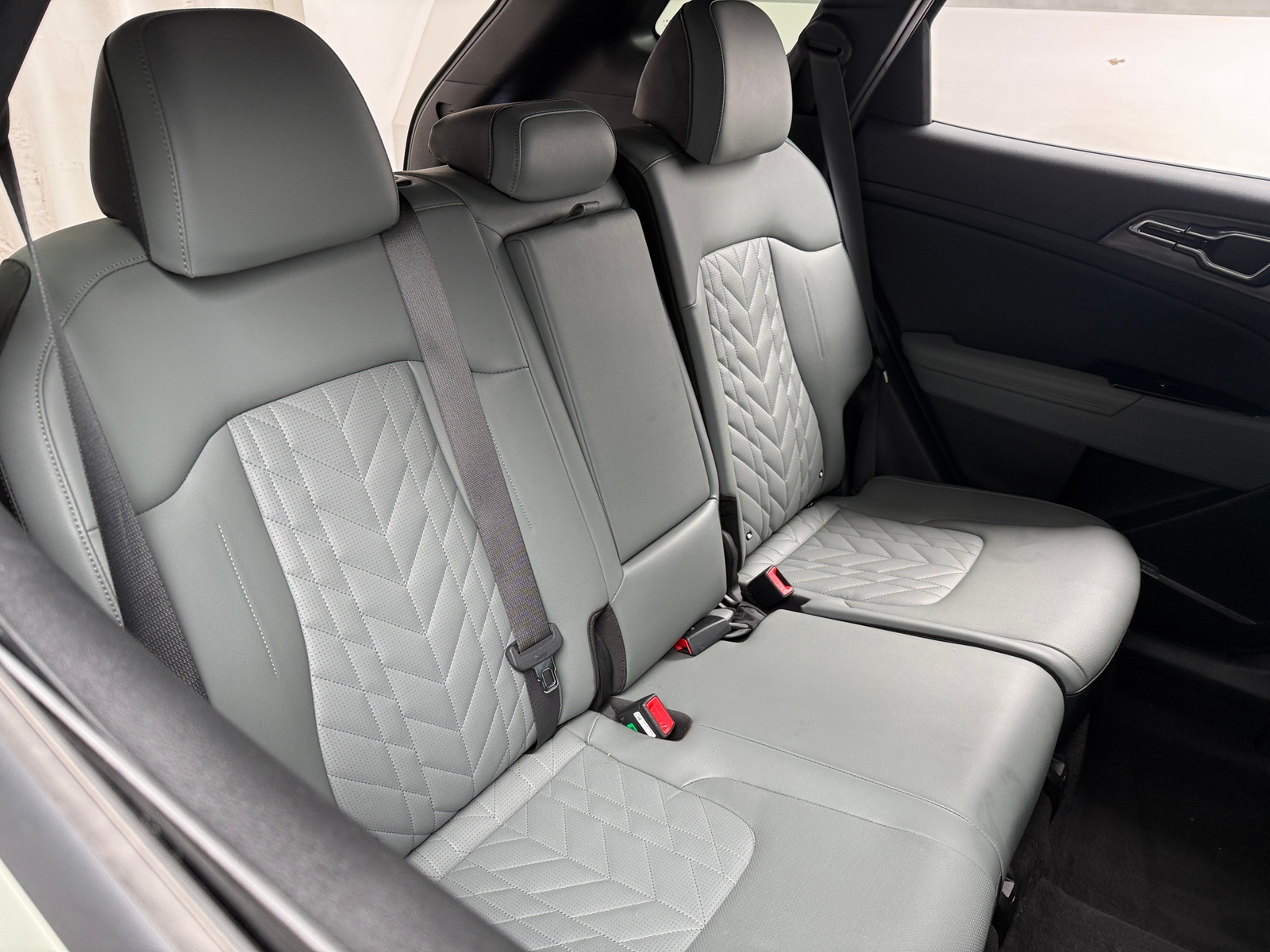 Thumbnail: 2023 Kia Sportage - 5