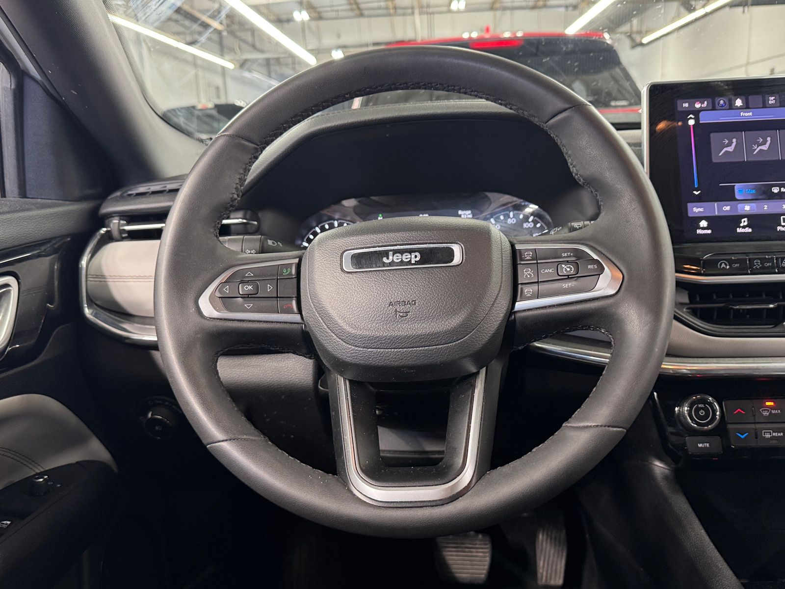 Thumbnail: 2023 Jeep Compass - 4