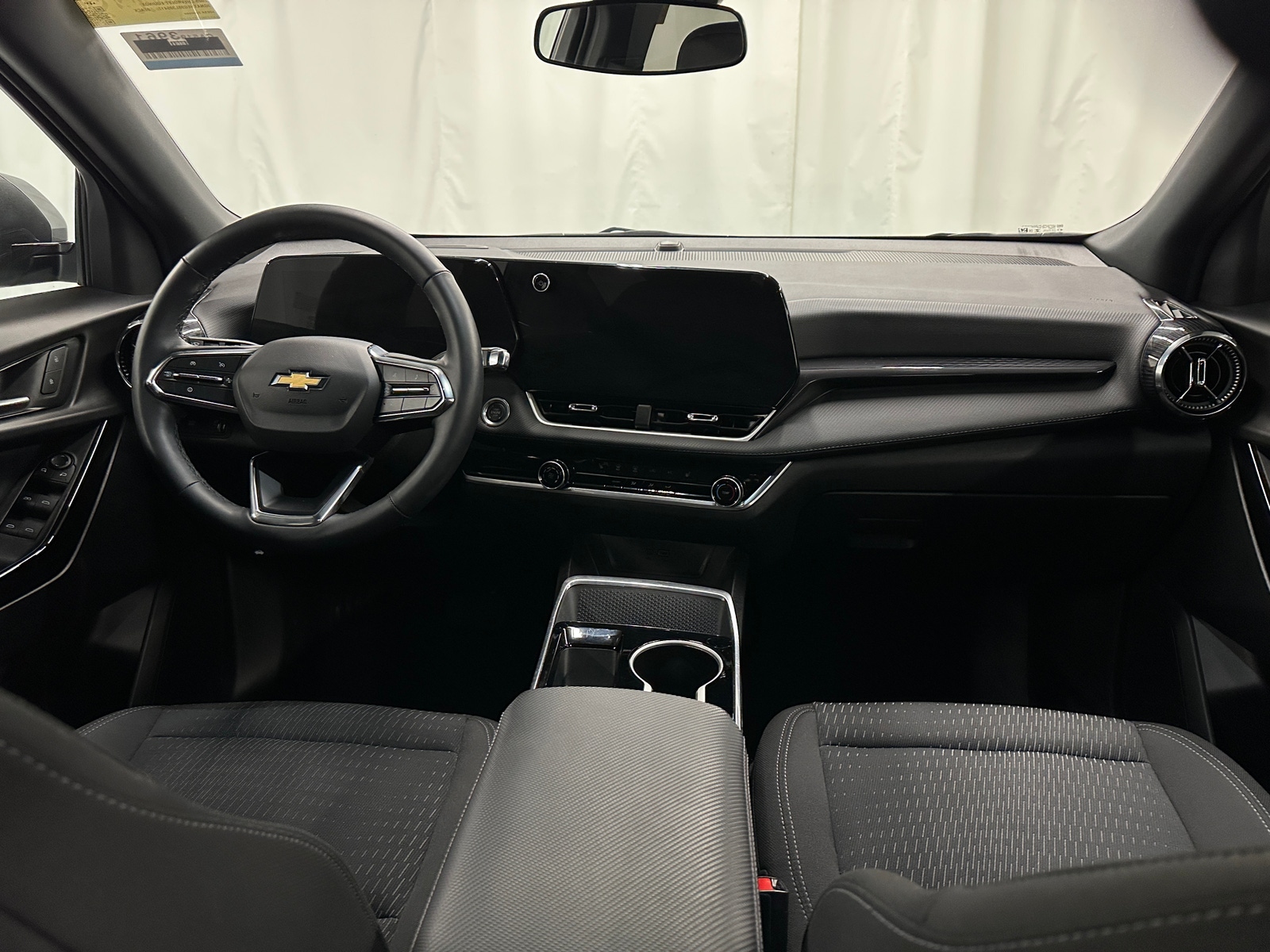 Thumbnail: 2025 Chevrolet Equinox - 3