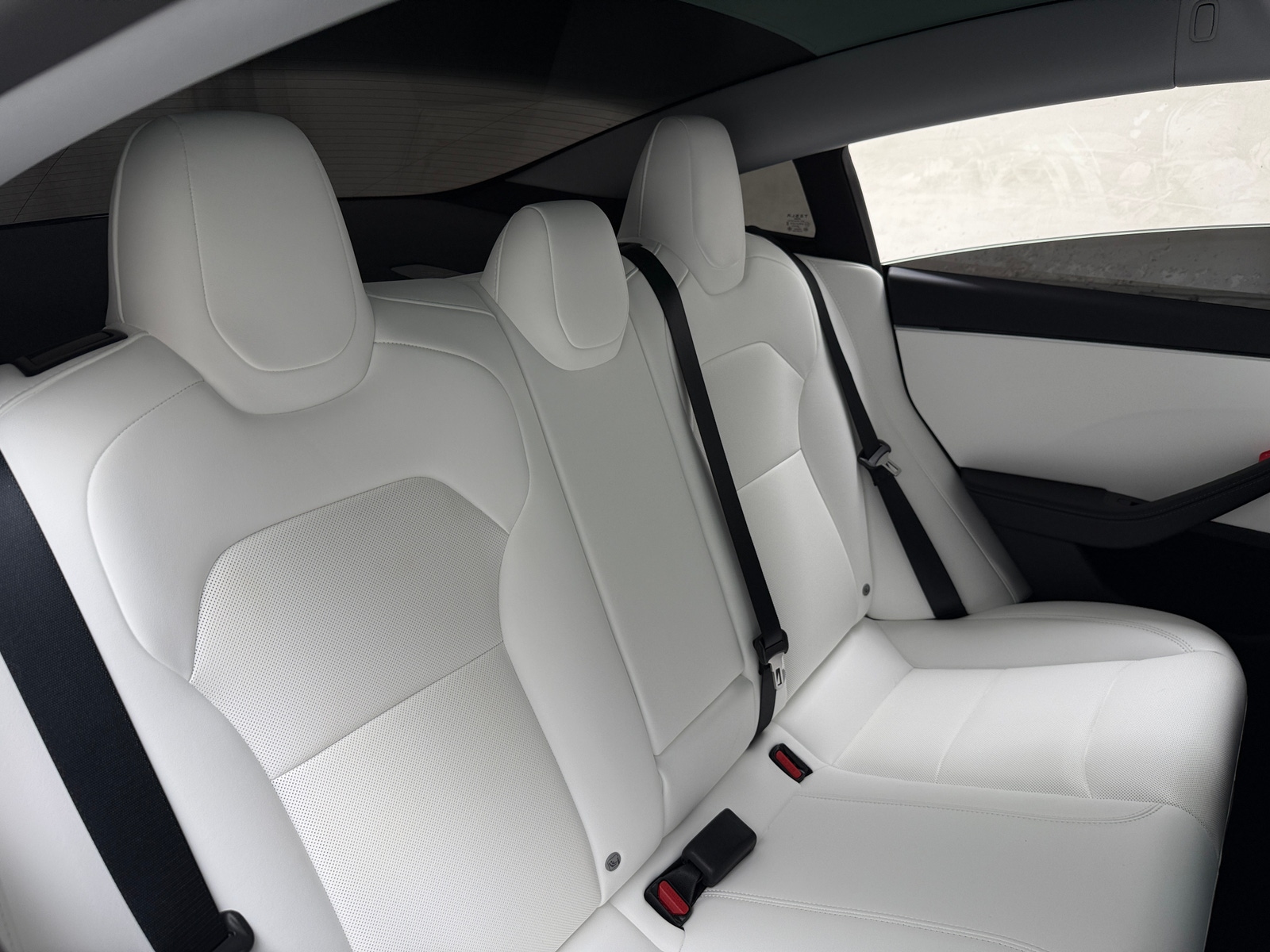 Thumbnail: 2025 Tesla Model 3 - 5