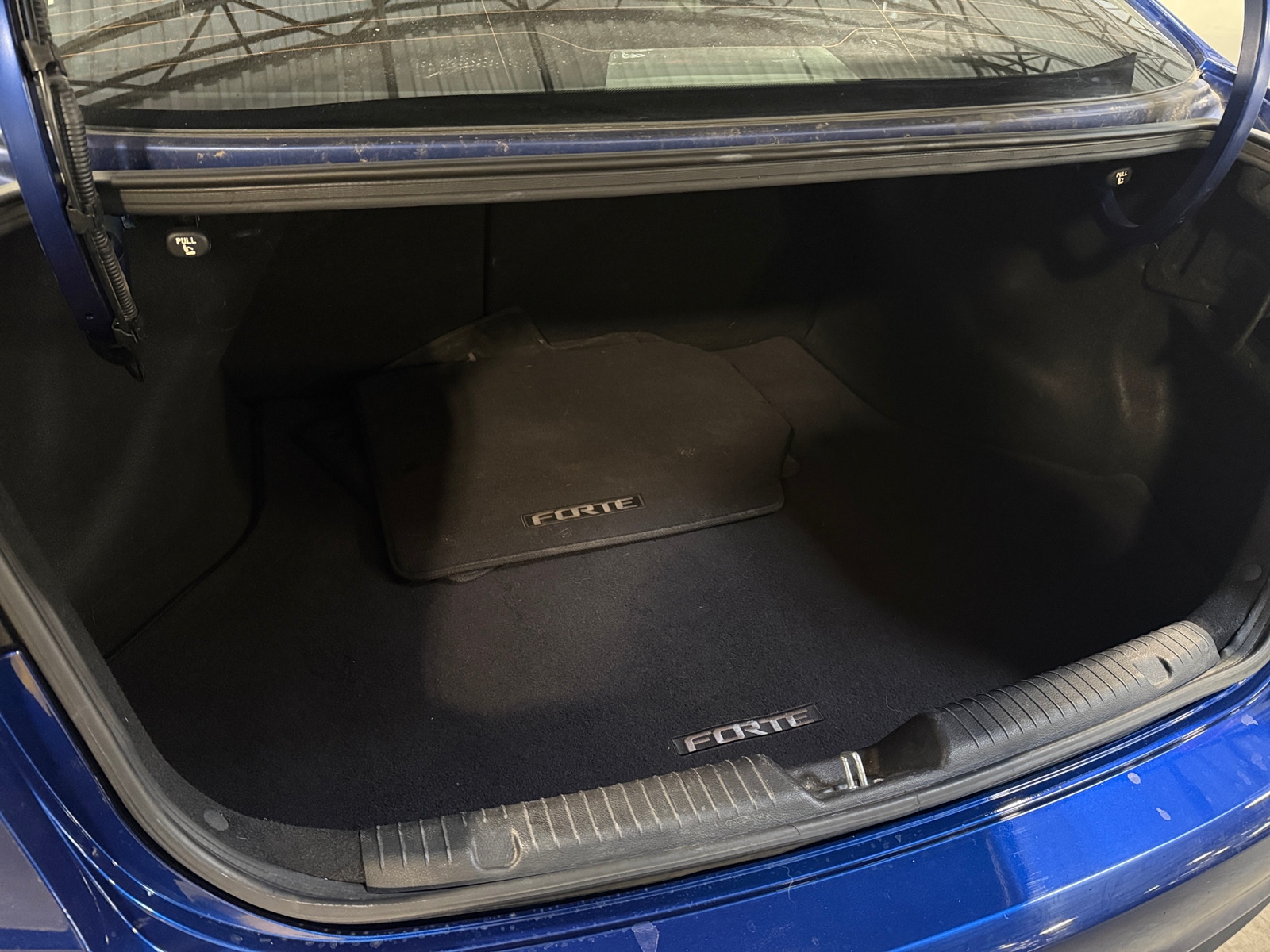 Thumbnail: 2018 Kia Forte - 7