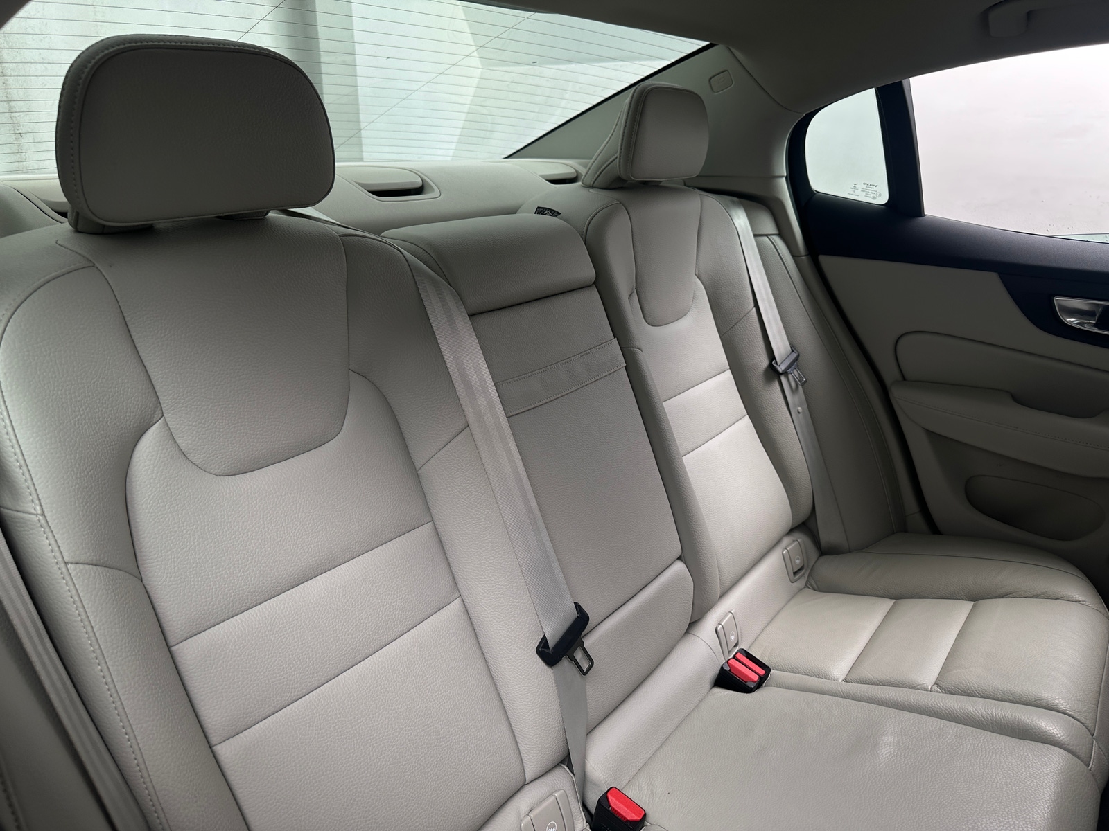 Thumbnail: 2024 Volvo S60 - 6