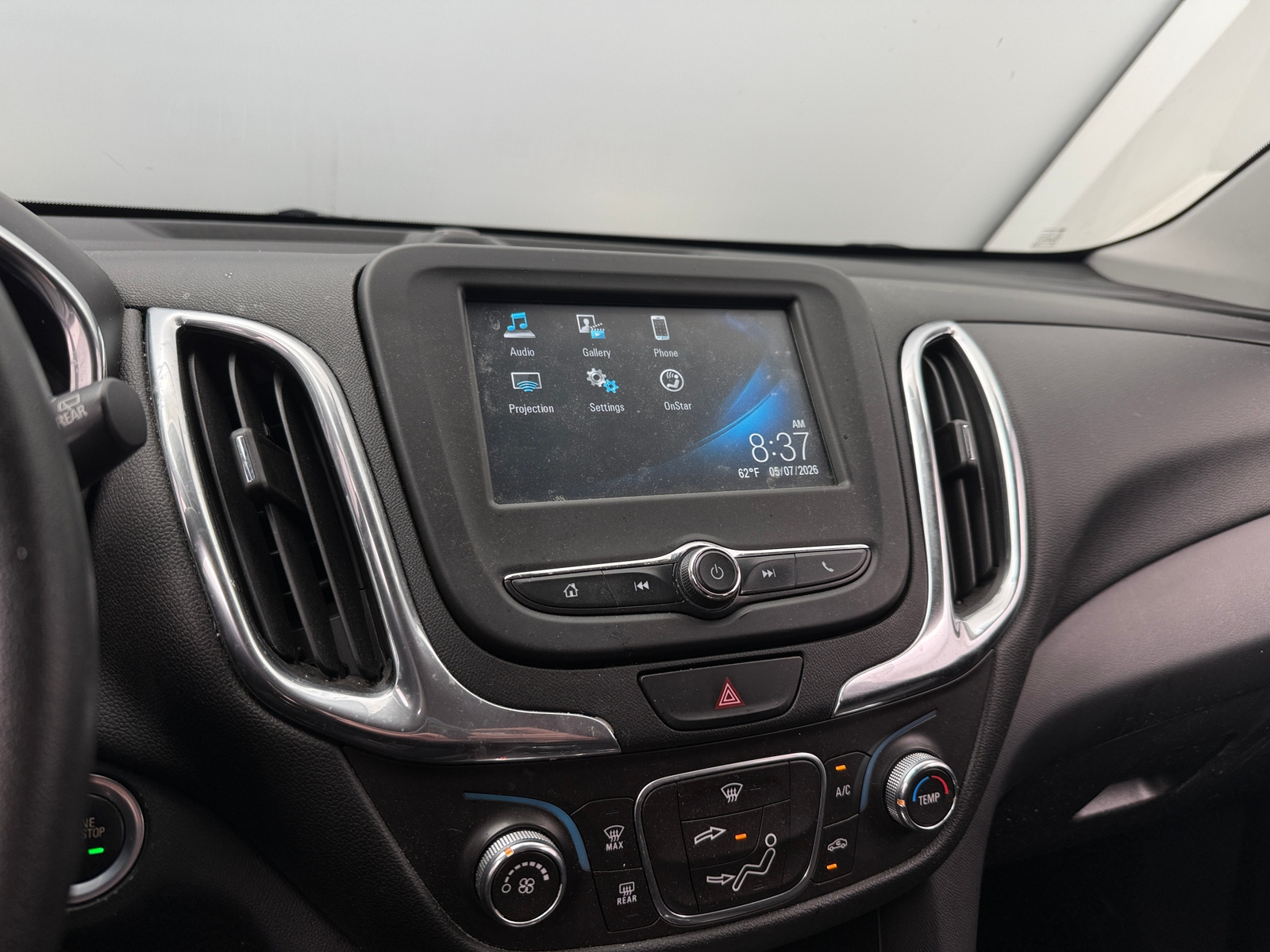 Thumbnail: 2018 Chevrolet Equinox - 4