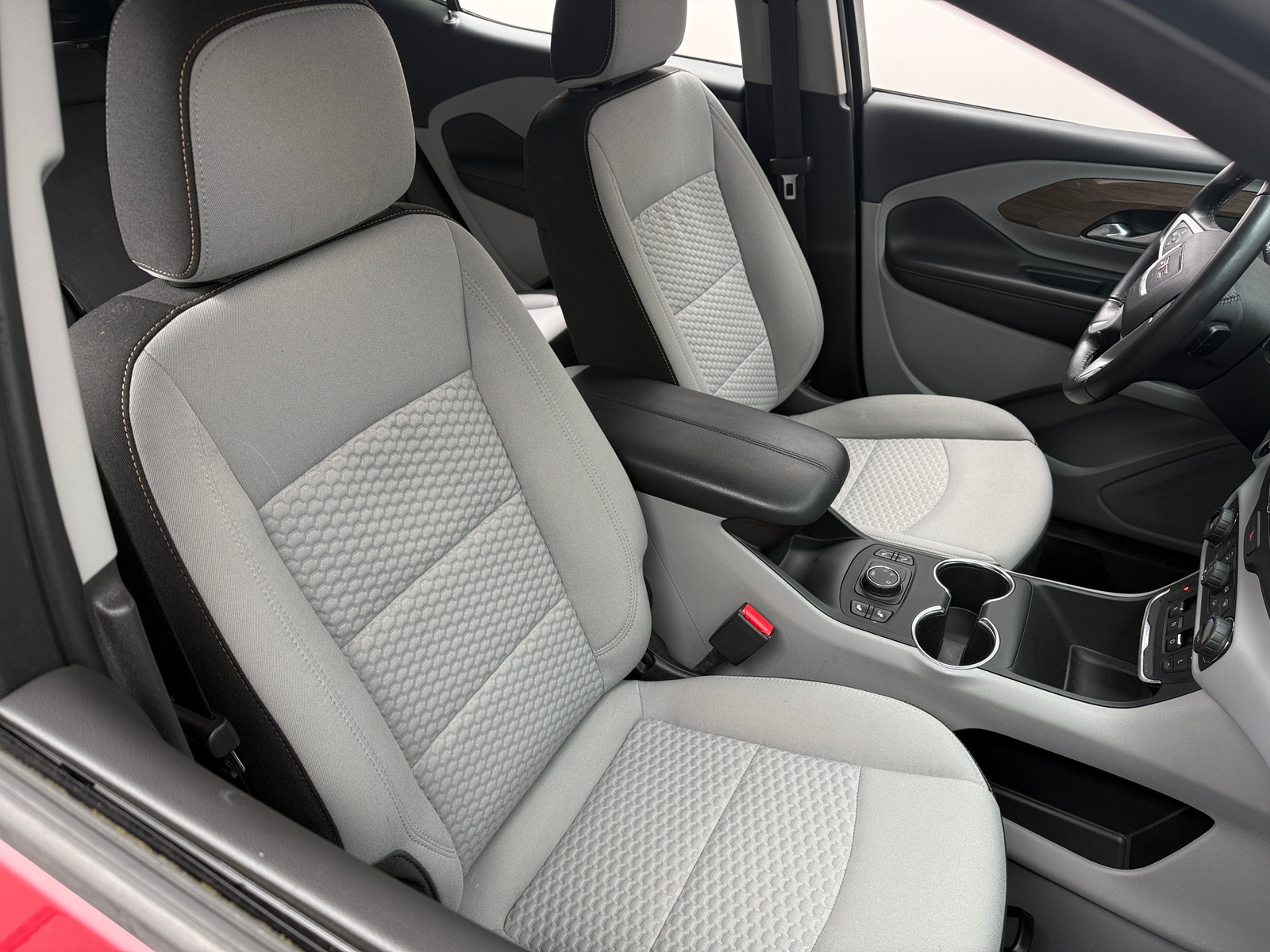 Thumbnail: 2018 GMC Terrain - 2