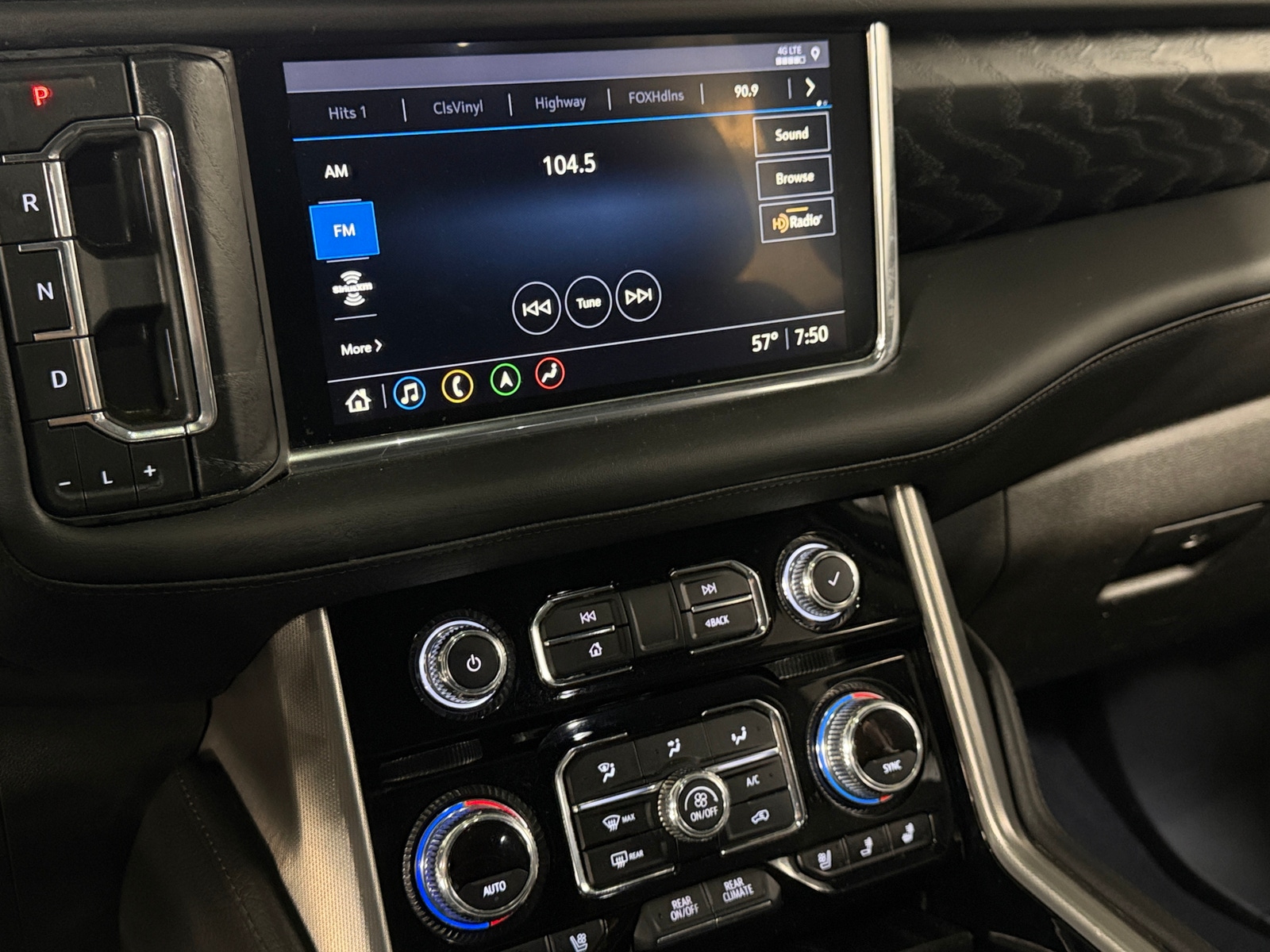 Thumbnail: 2021 GMC Yukon XL - 3