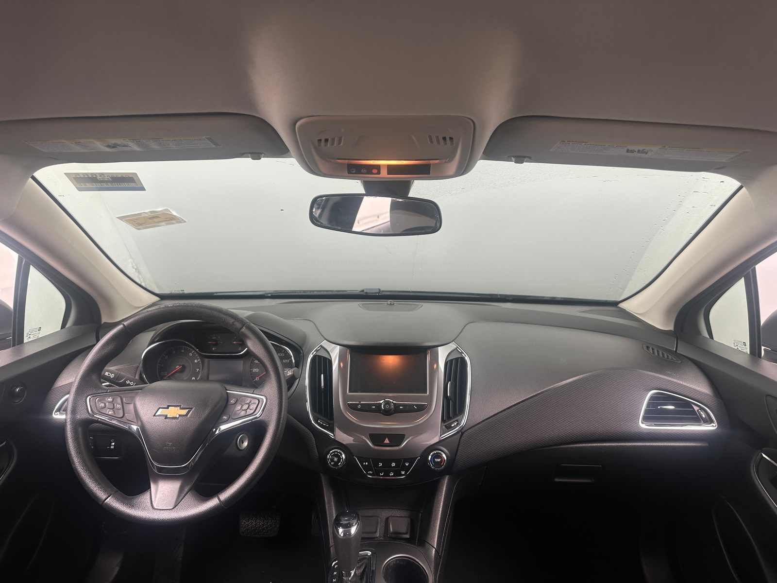 Thumbnail: 2018 Chevrolet Cruze - 3