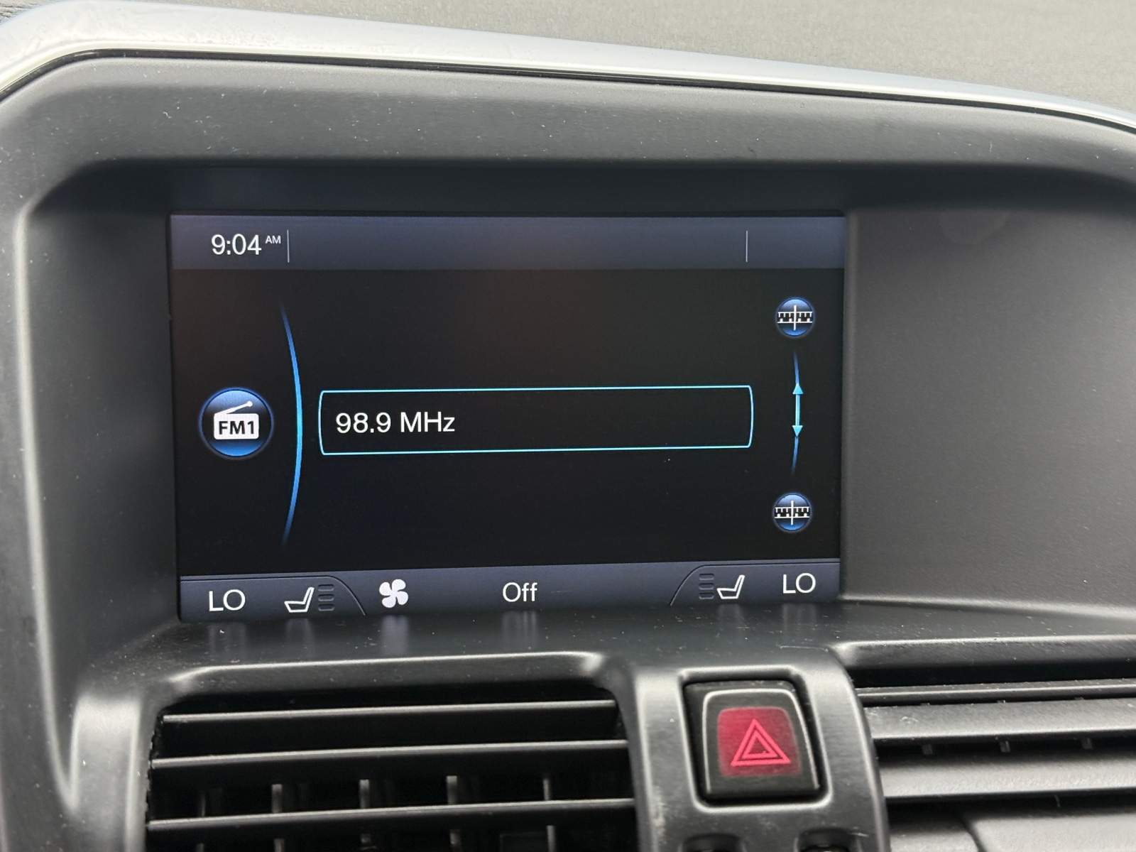 Thumbnail: 2015 Volvo XC60 - 3