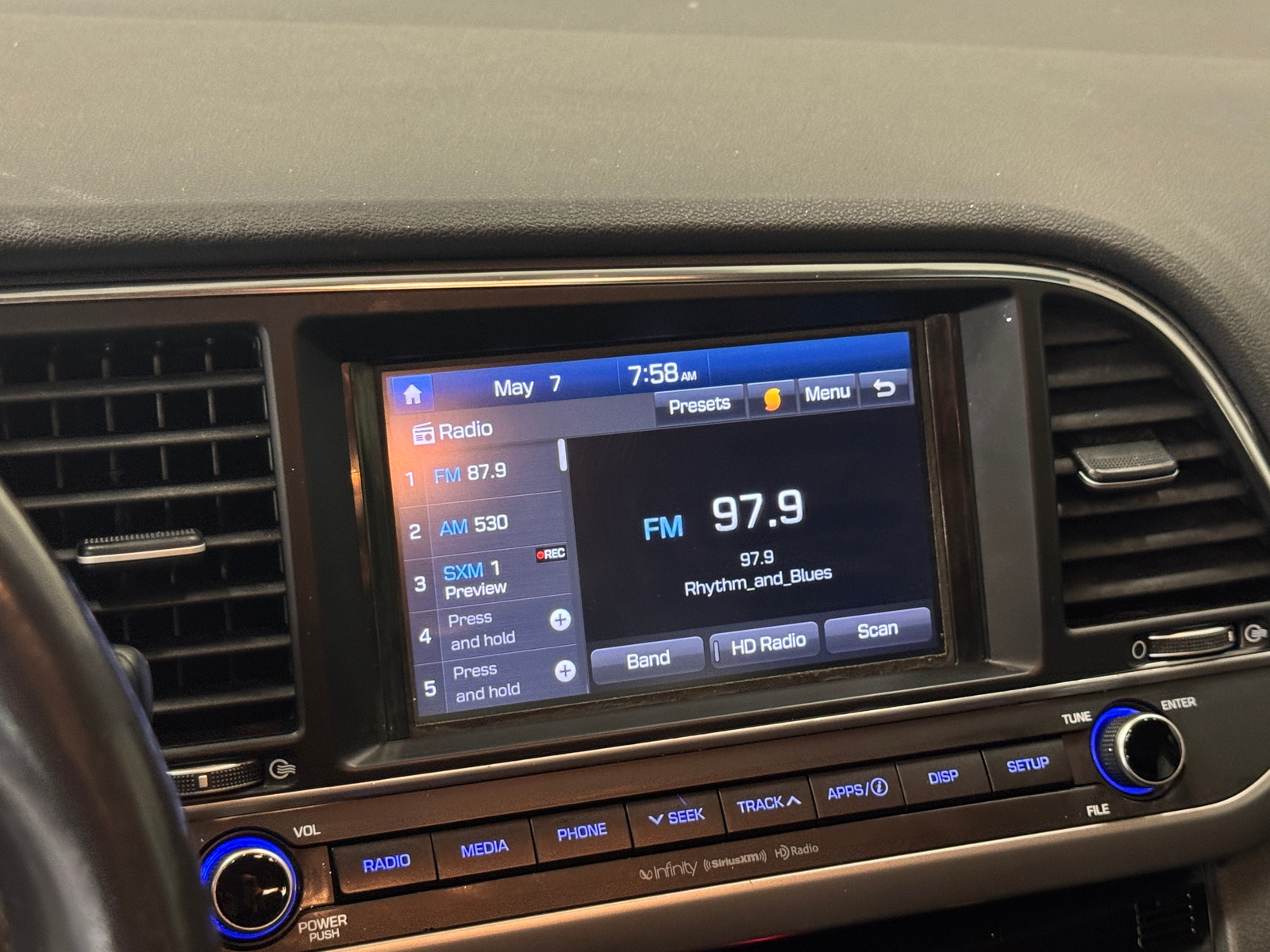 Thumbnail: 2018 Hyundai Elantra - 4