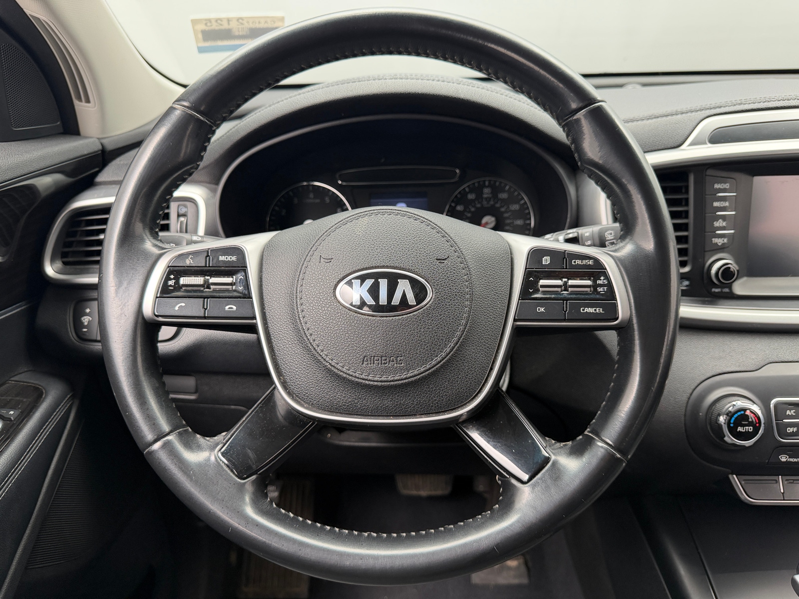 Thumbnail: 2020 Kia Sorento - 5