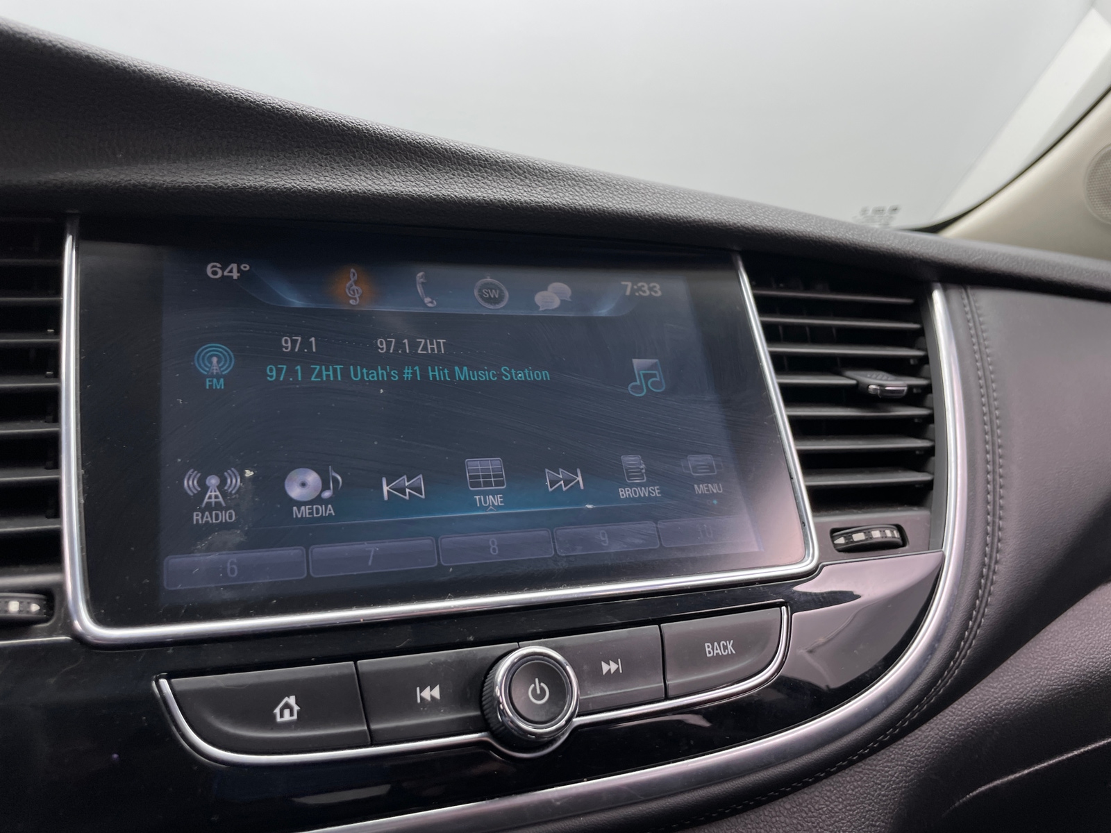 Thumbnail: 2017 Buick Encore - 3