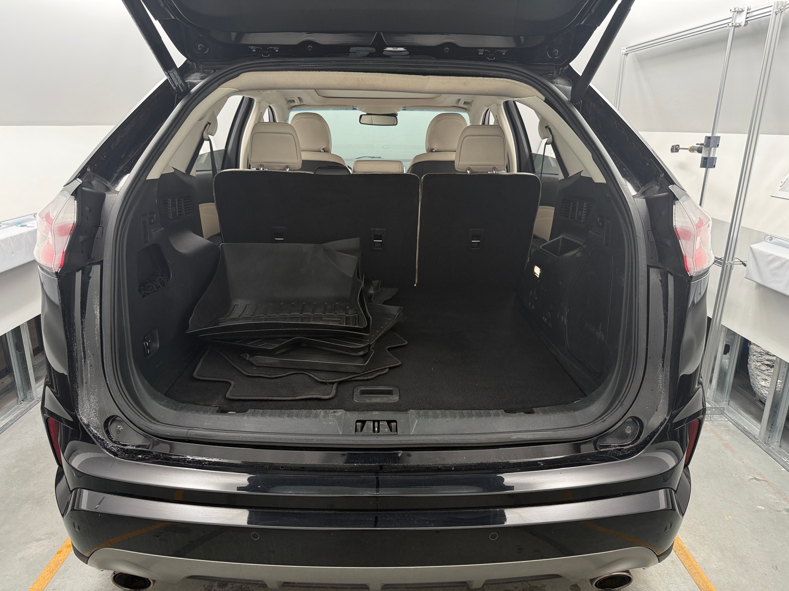Thumbnail: 2019 Ford Edge - 6