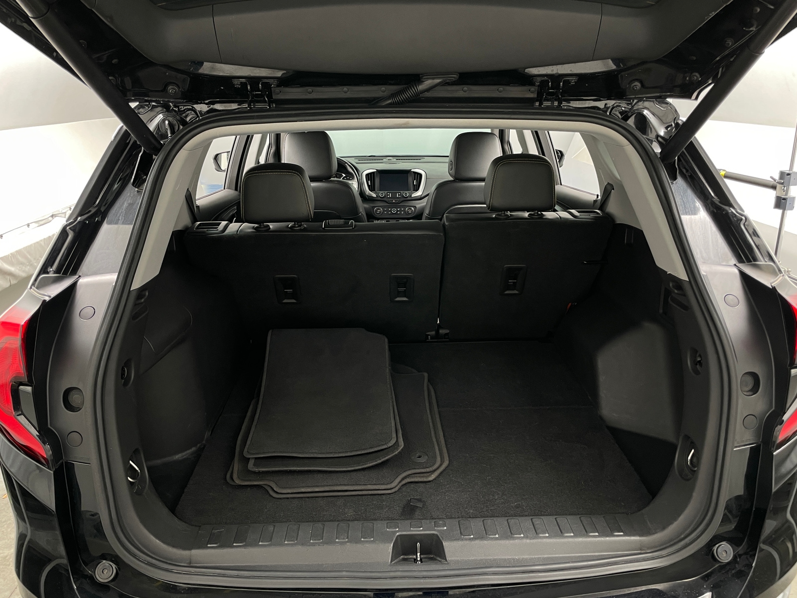 Thumbnail: 2021 GMC Terrain - 6