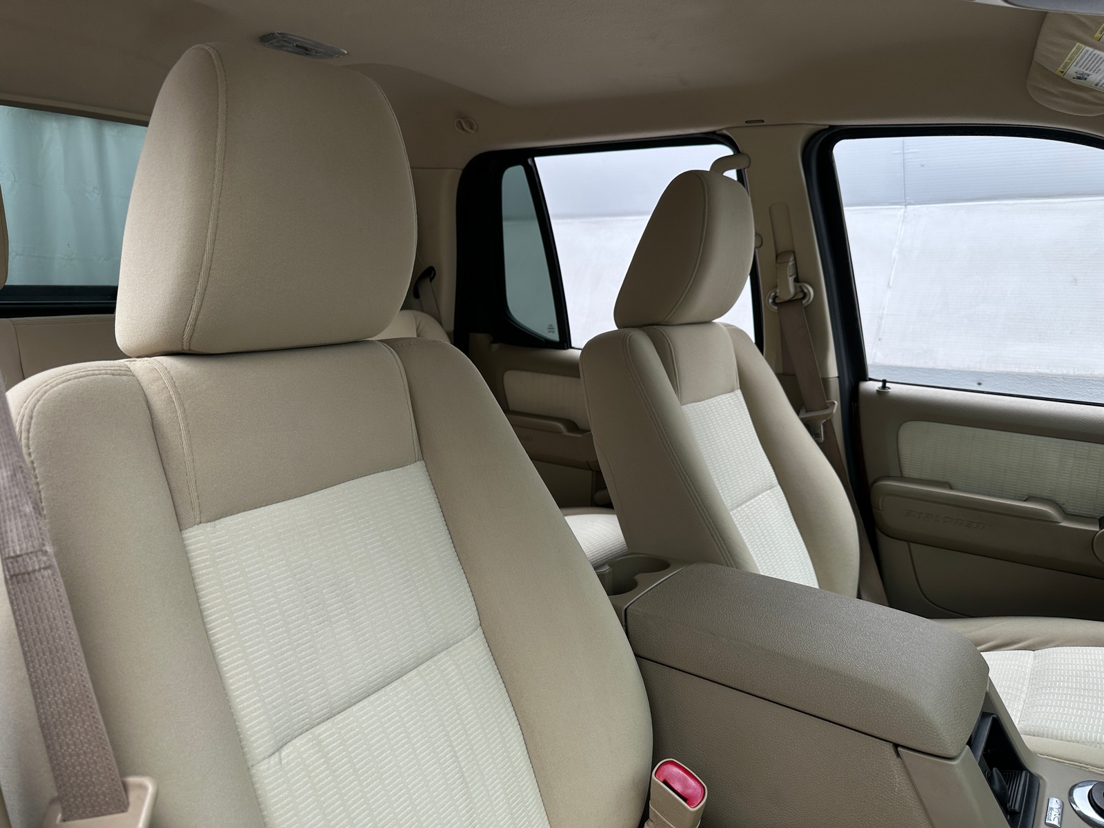 Thumbnail: 2010 Ford Explorer Sport Trac - 2