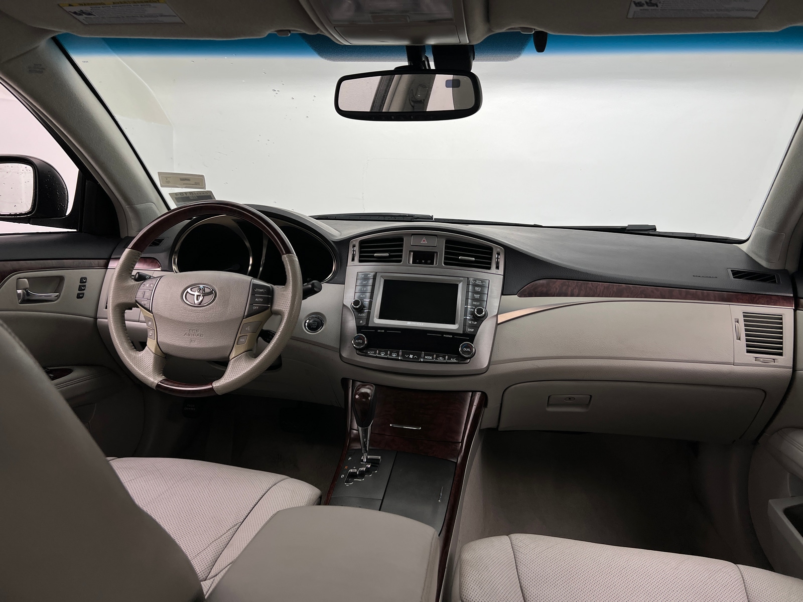 Thumbnail: 2011 Toyota Avalon - 2