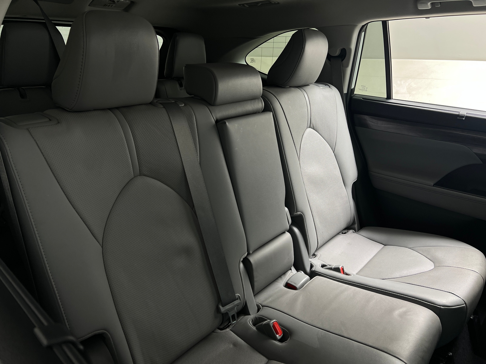 Thumbnail: 2021 Toyota Highlander - 5