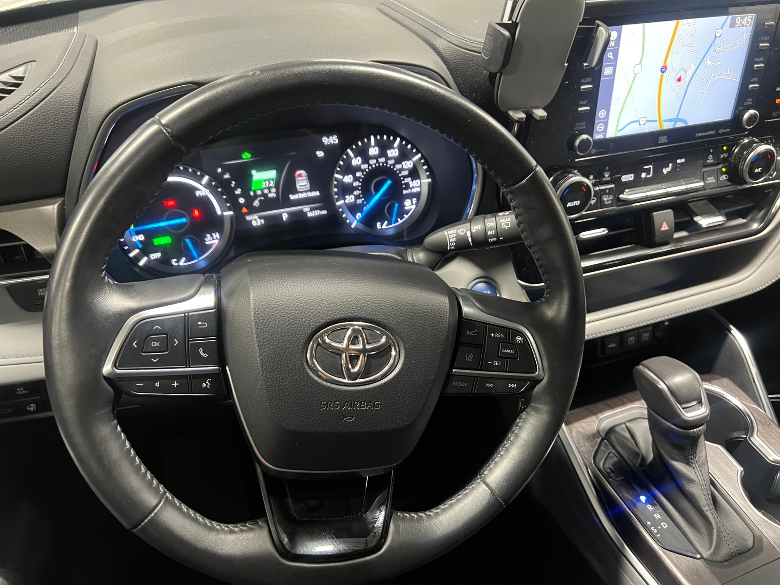 Thumbnail: 2021 Toyota Highlander - 4