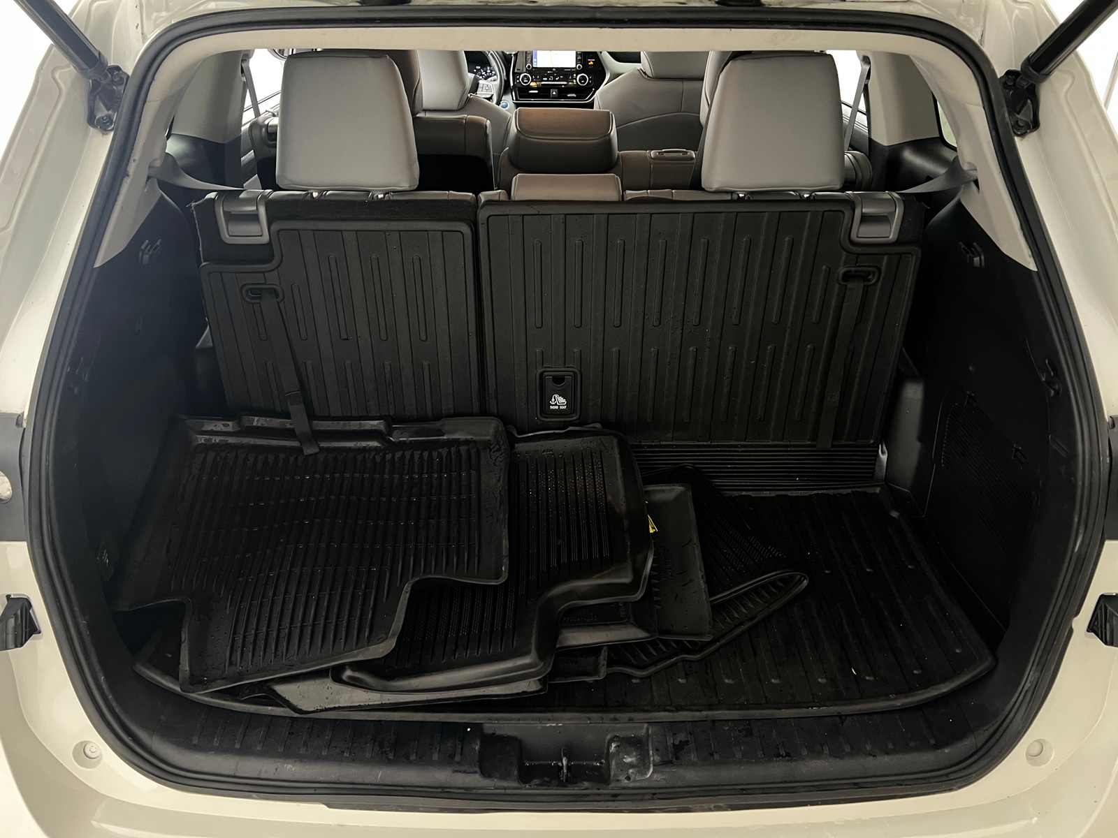 Thumbnail: 2021 Toyota Highlander - 6