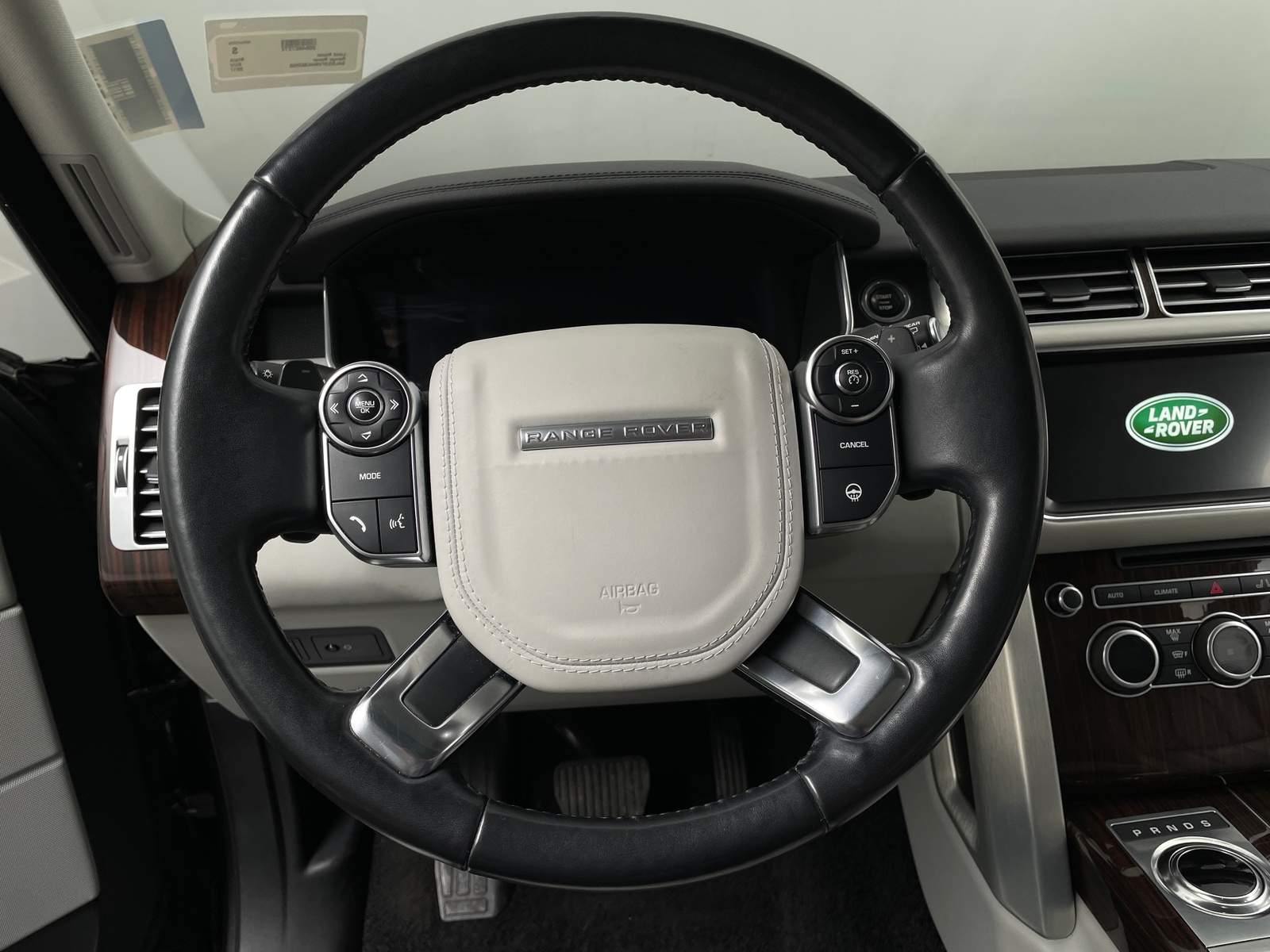 Thumbnail: 2017 Land Rover Range Rover - 4